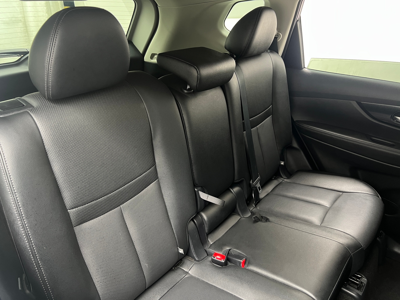 Thumbnail: 2020 Nissan Rogue - 5