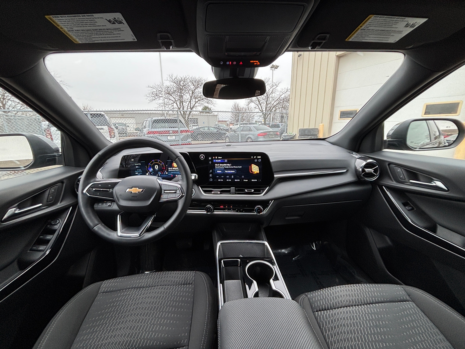 Thumbnail: 2025 Chevrolet Equinox - 3