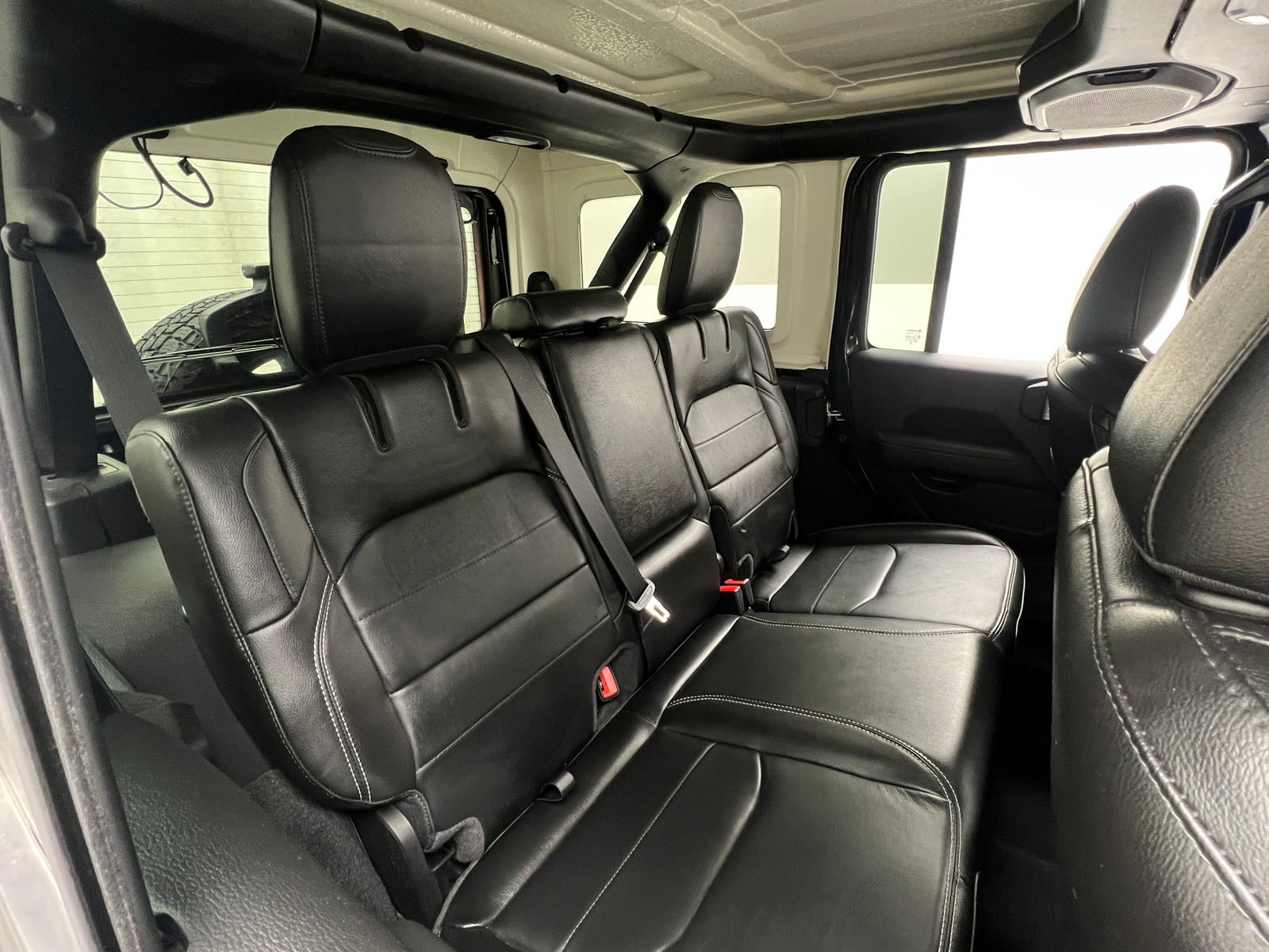 Thumbnail: 2021 Jeep Wrangler - 5