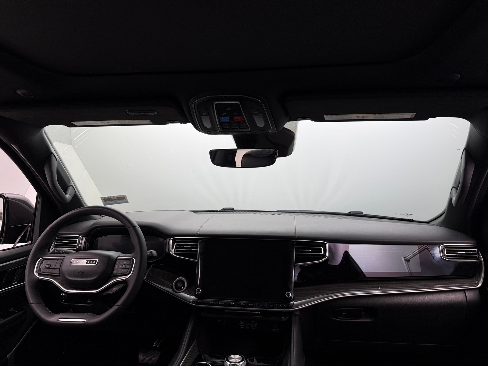 Thumbnail: 2022 Jeep Wagoneer - 2