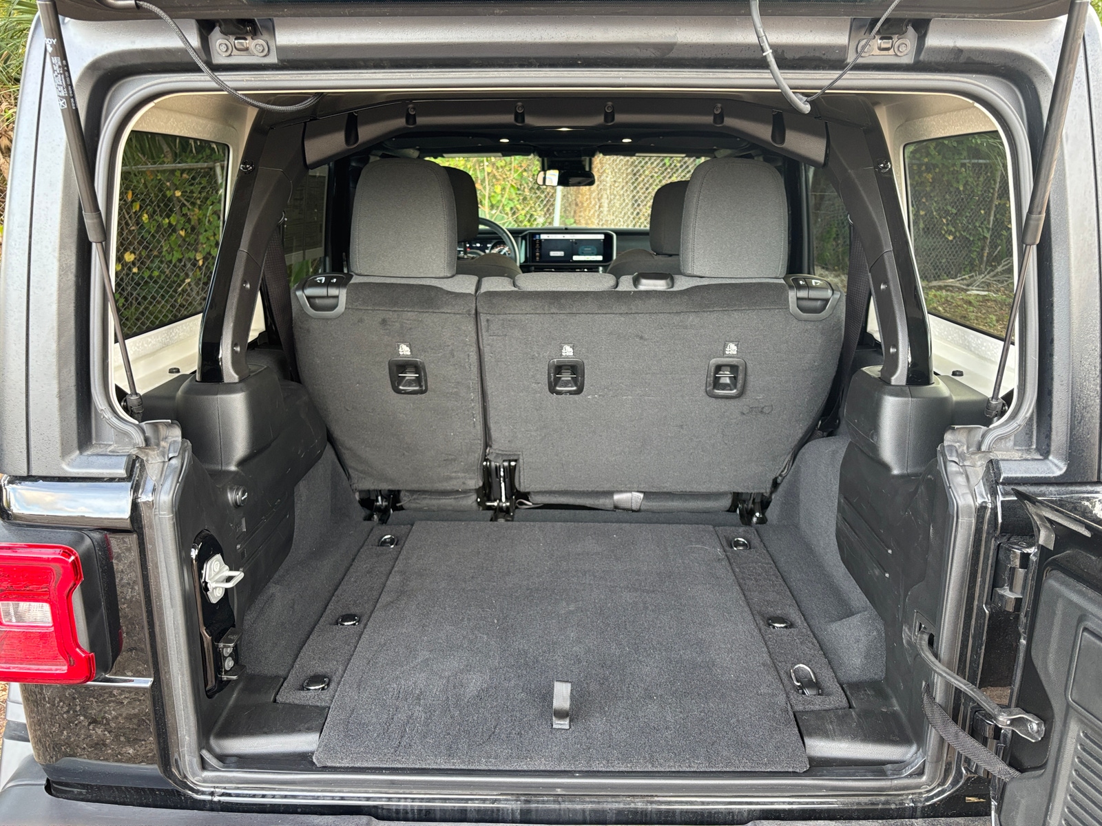 Thumbnail: 2025 Jeep Wrangler - 6