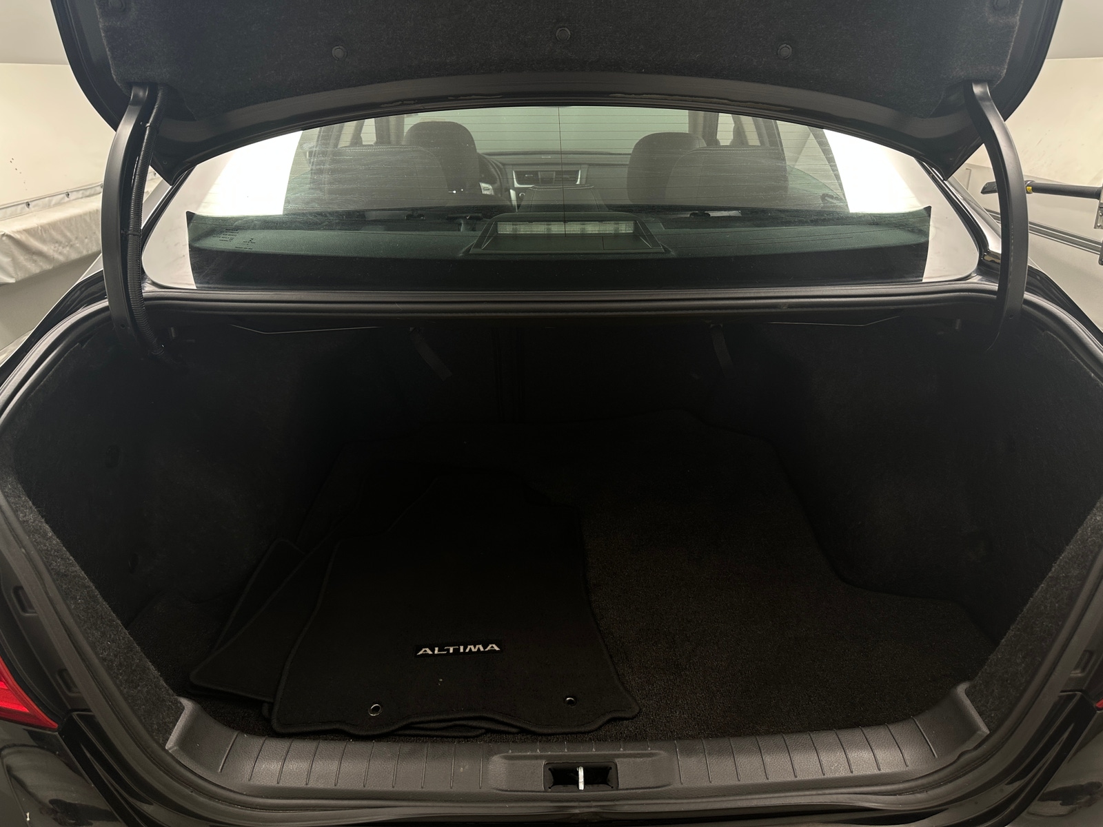 Thumbnail: 2016 Nissan Altima - 7