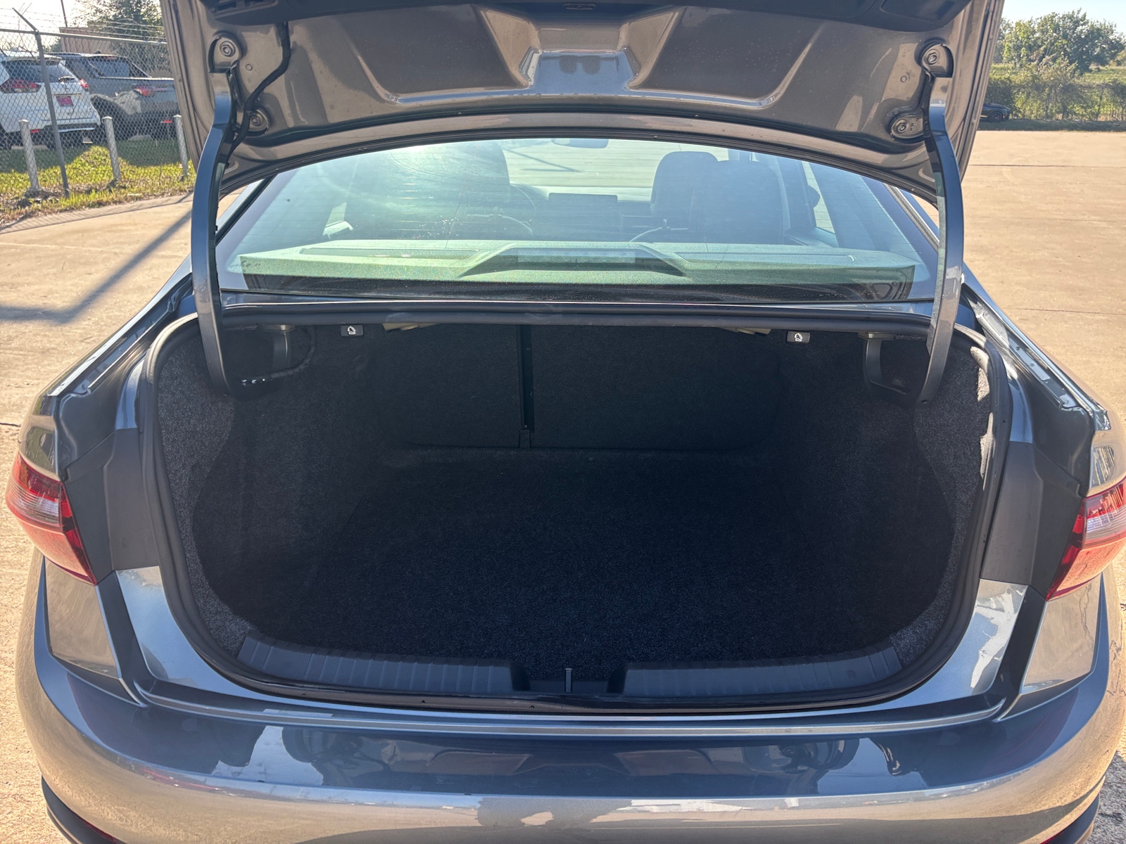 Thumbnail: 2025 Volkswagen Jetta - 6