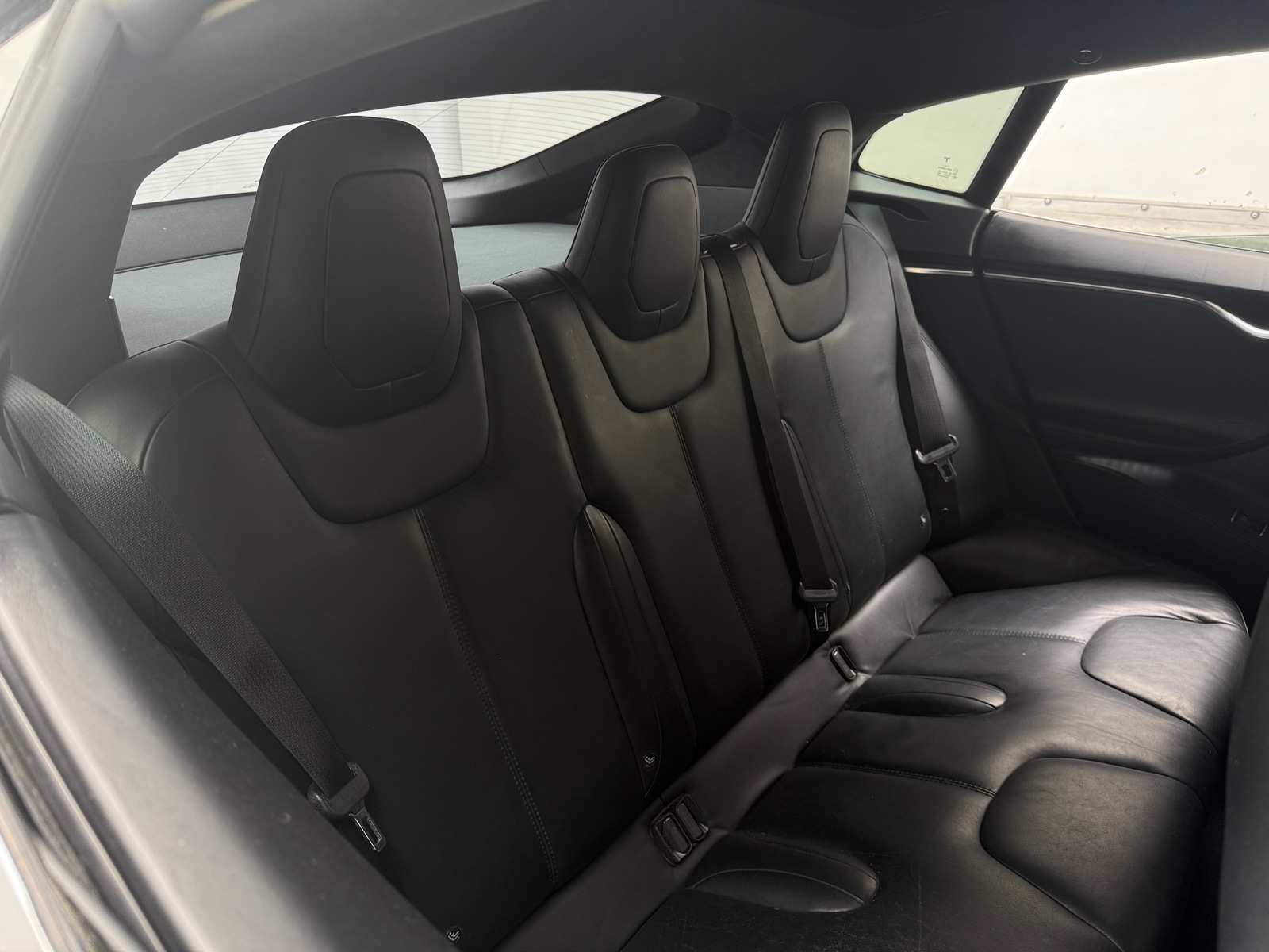 Thumbnail: 2015 Tesla Model S - 5