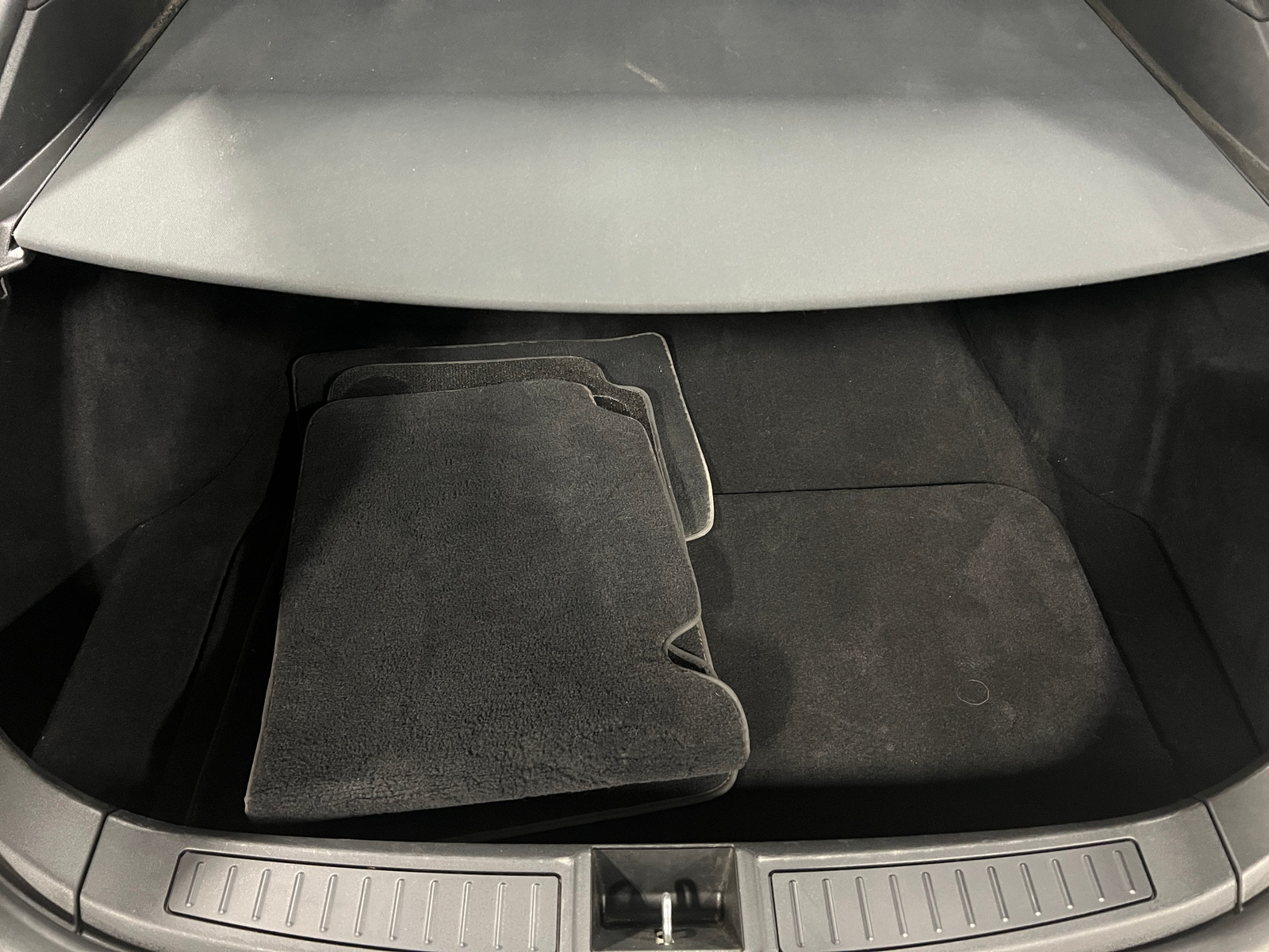 Thumbnail: 2015 Tesla Model S - 6