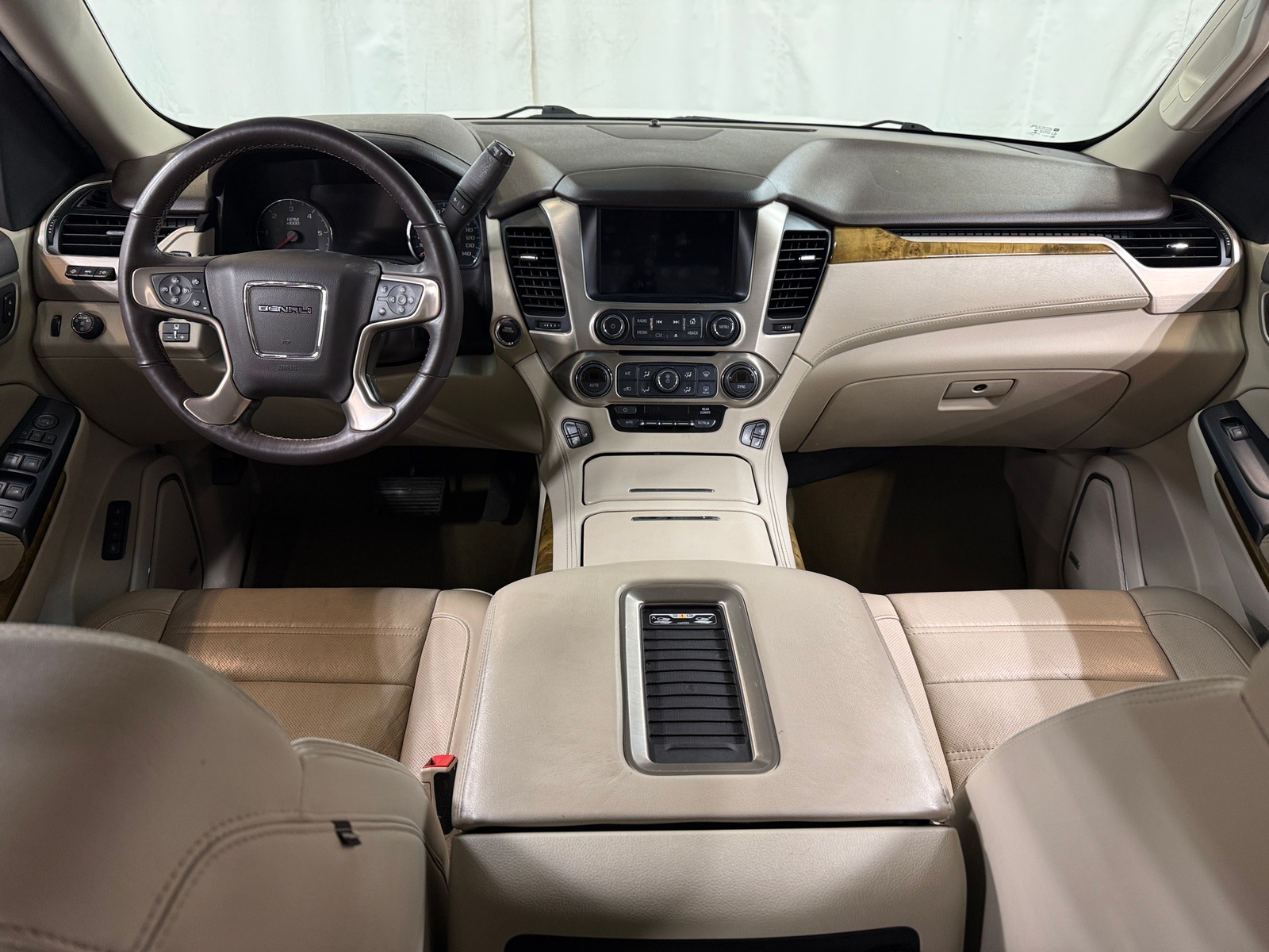 Thumbnail: 2017 GMC Yukon - 2