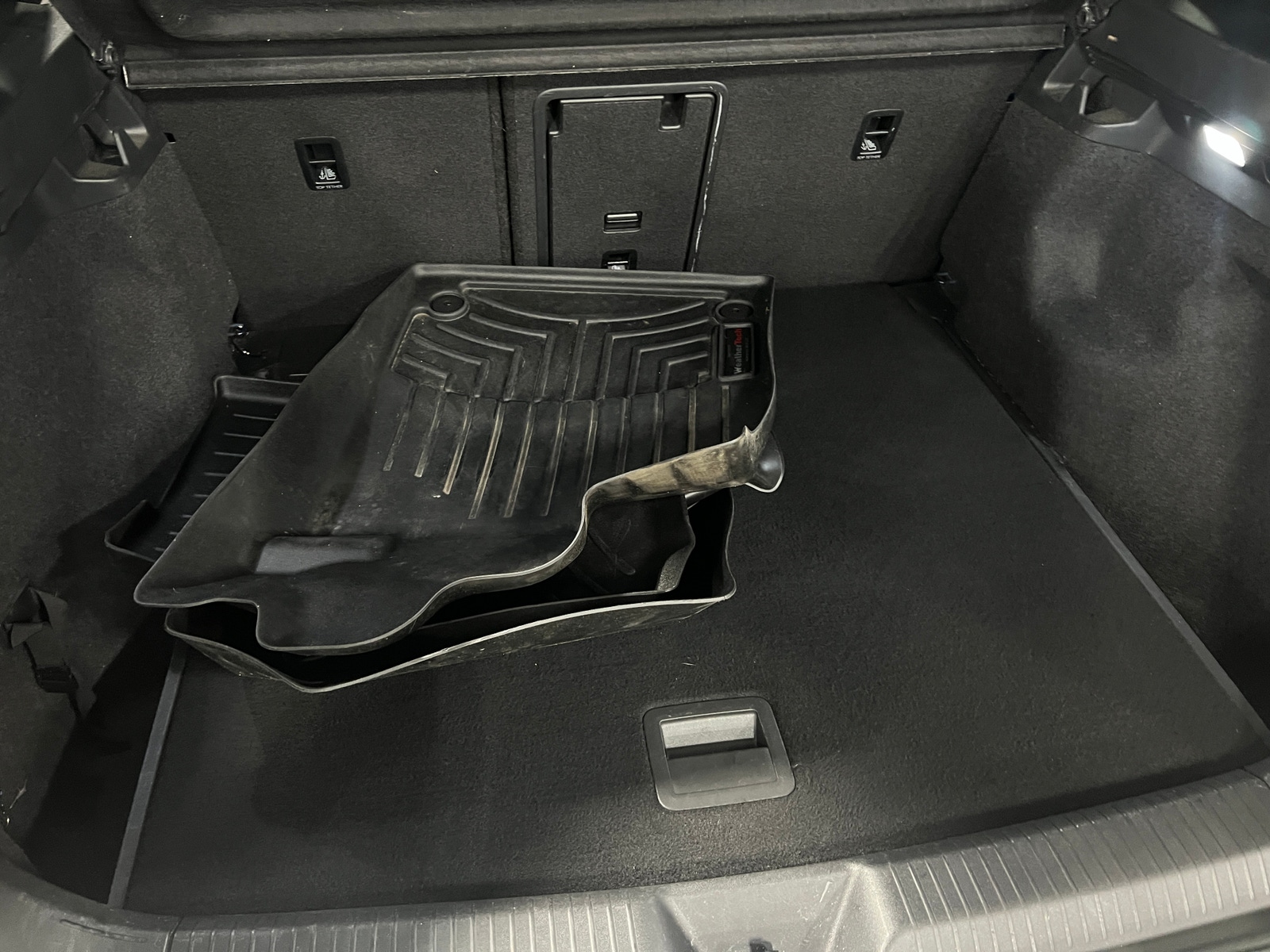 Thumbnail: 2021 Volkswagen ID.4 - 6