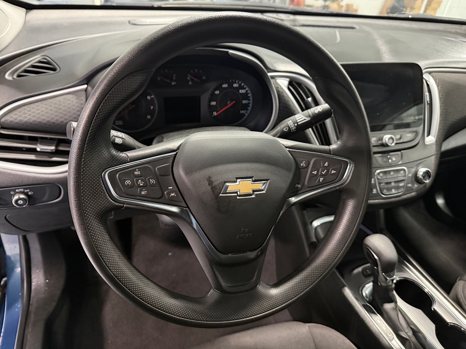 Thumbnail: 2024 Chevrolet Malibu - 5