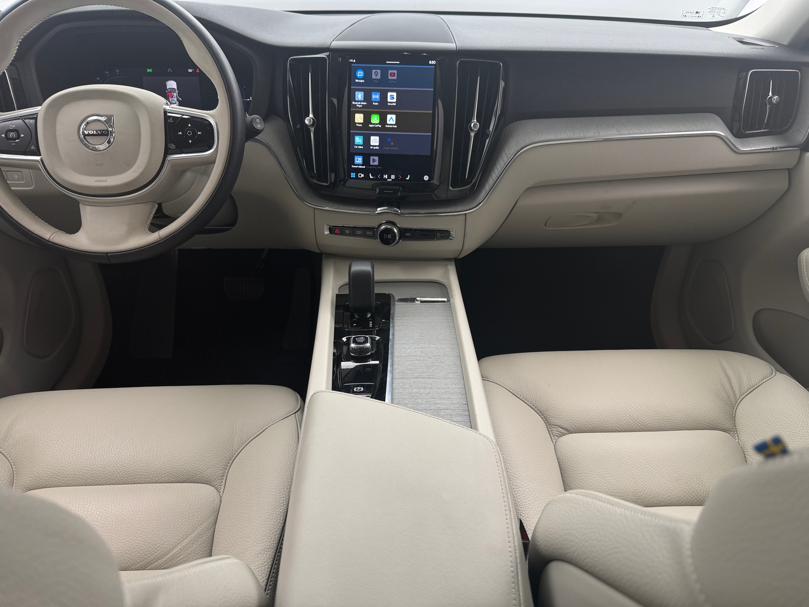 Thumbnail: 2025 Volvo XC60 - 2