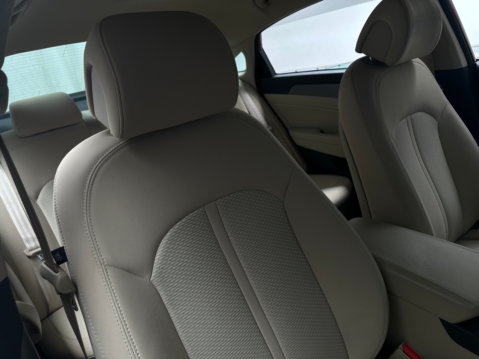 Thumbnail: 2015 Hyundai Sonata - 2