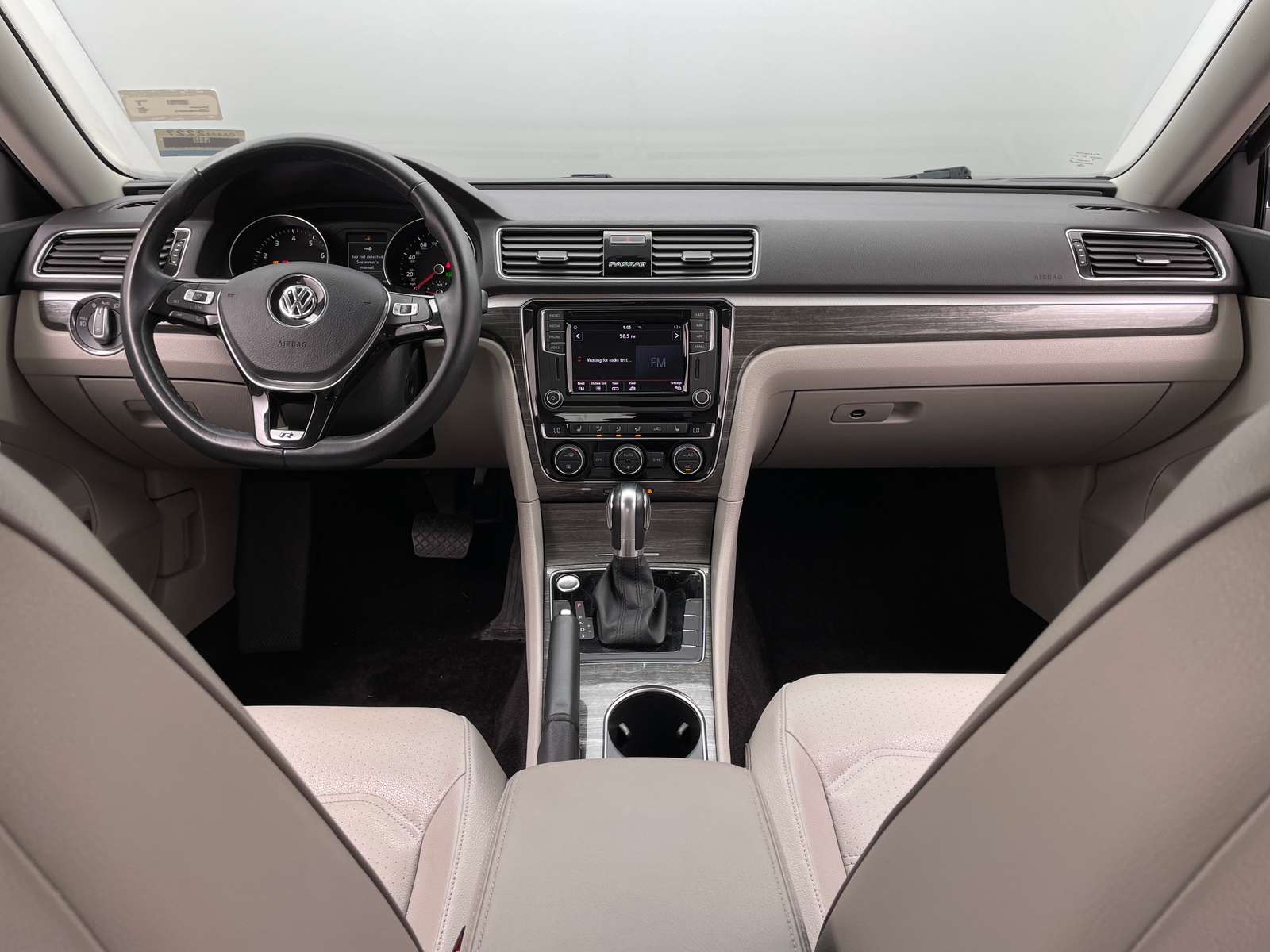 Thumbnail: 2018 Volkswagen Passat - 2