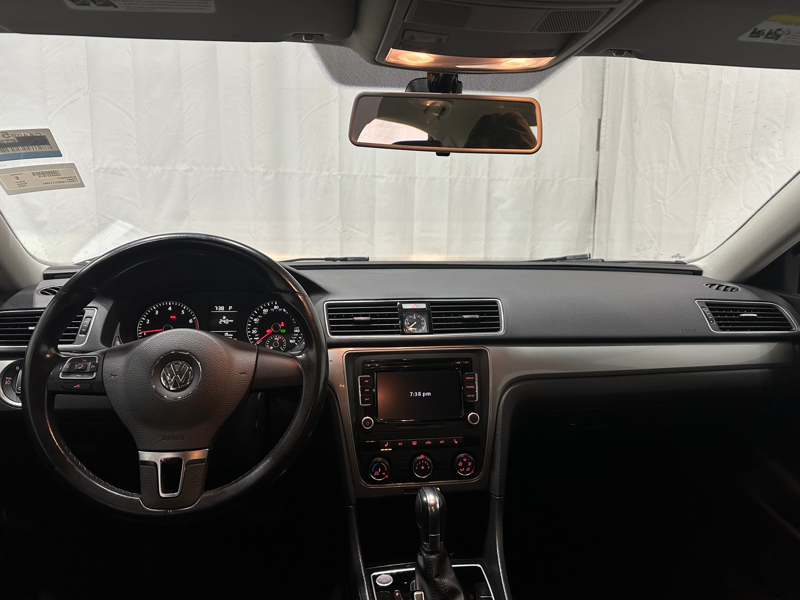 Thumbnail: 2015 Volkswagen Passat - 3