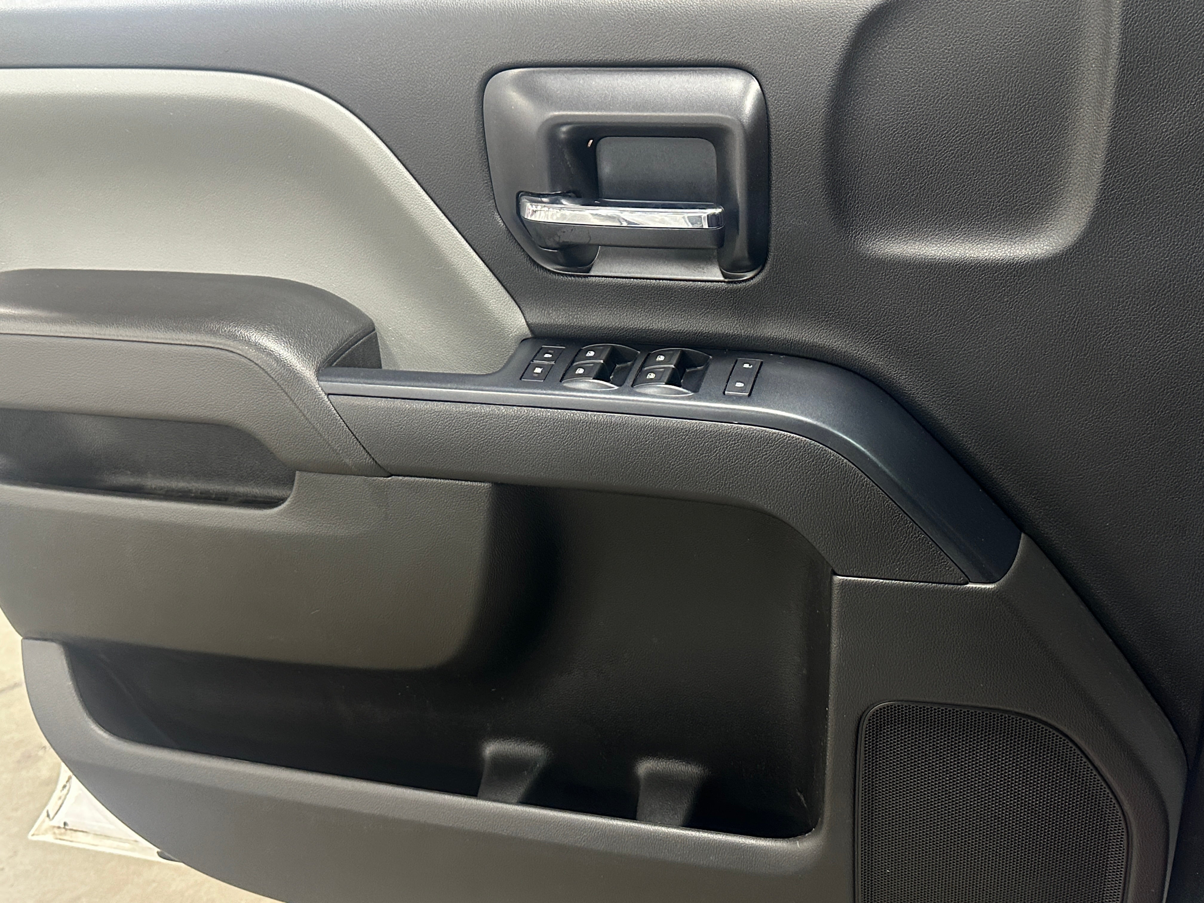 Used 2017 Chevrolet Silverado 1500 Work Truck 1WT with VIN 1GCRCNEH9HZ124835 for sale in Oak Creek, WI