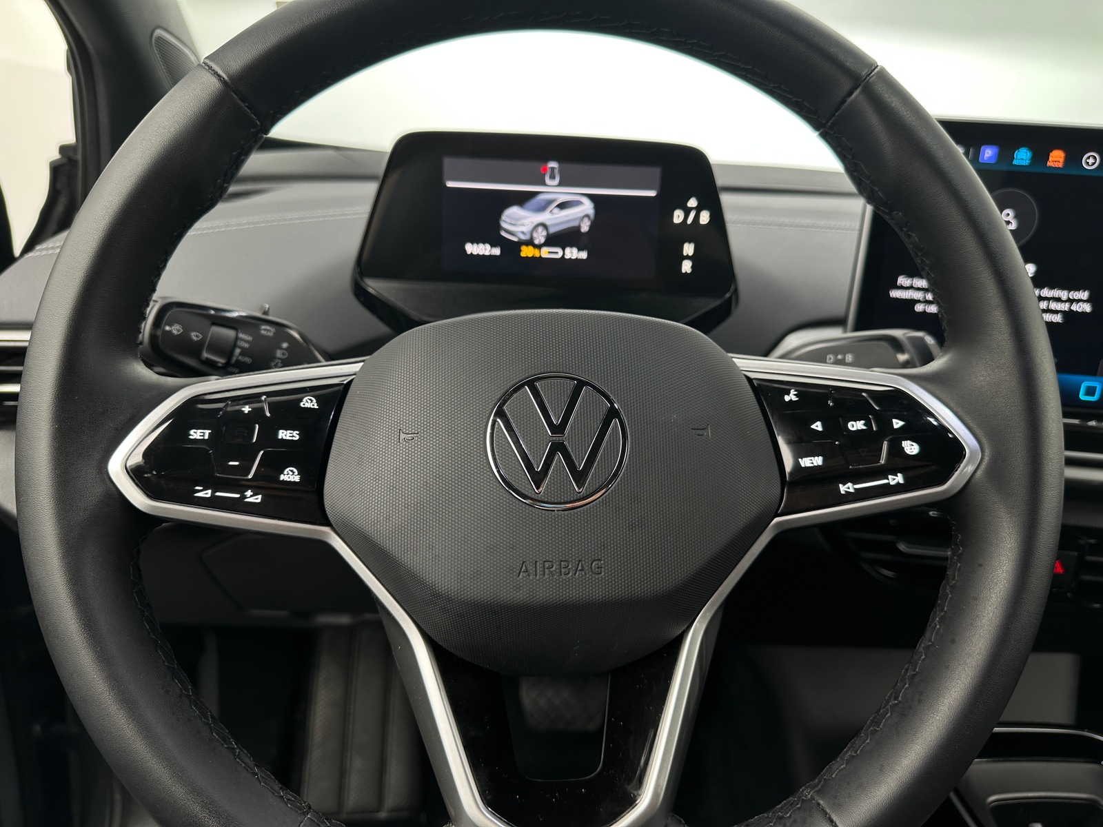 Thumbnail: 2024 Volkswagen ID.4 - 4