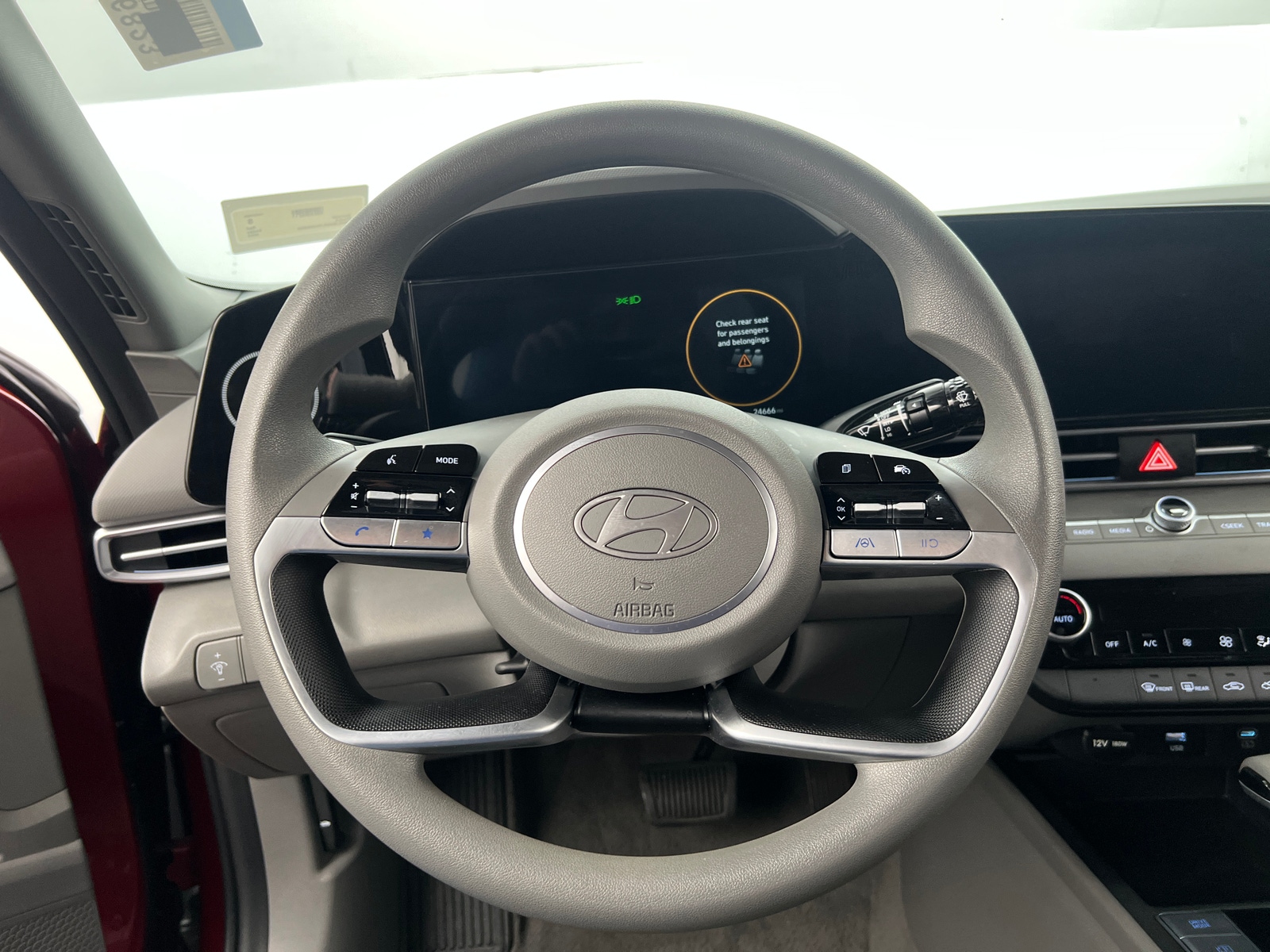 Thumbnail: 2024 Hyundai Elantra - 5