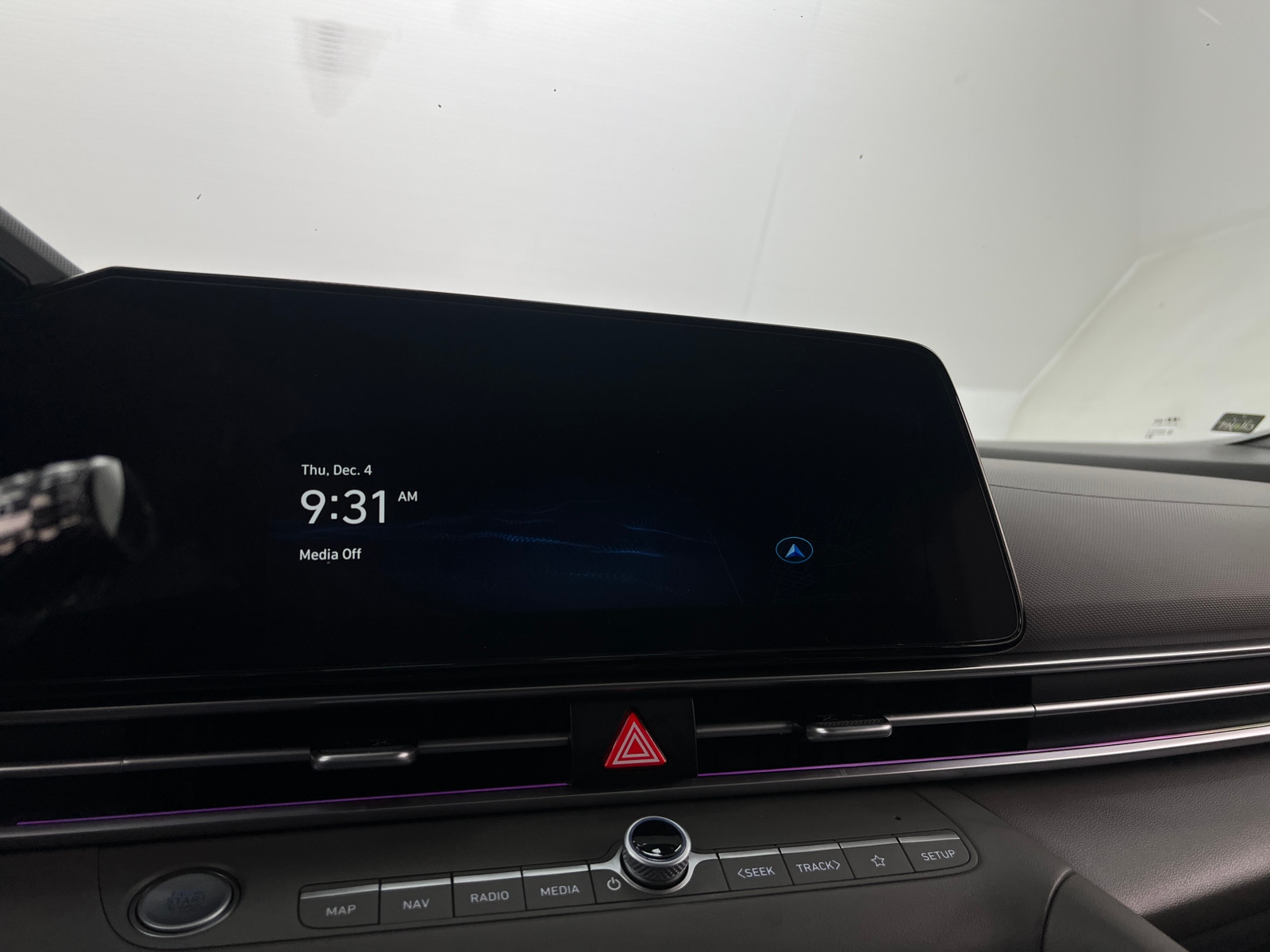 Thumbnail: 2024 Hyundai Elantra - 4