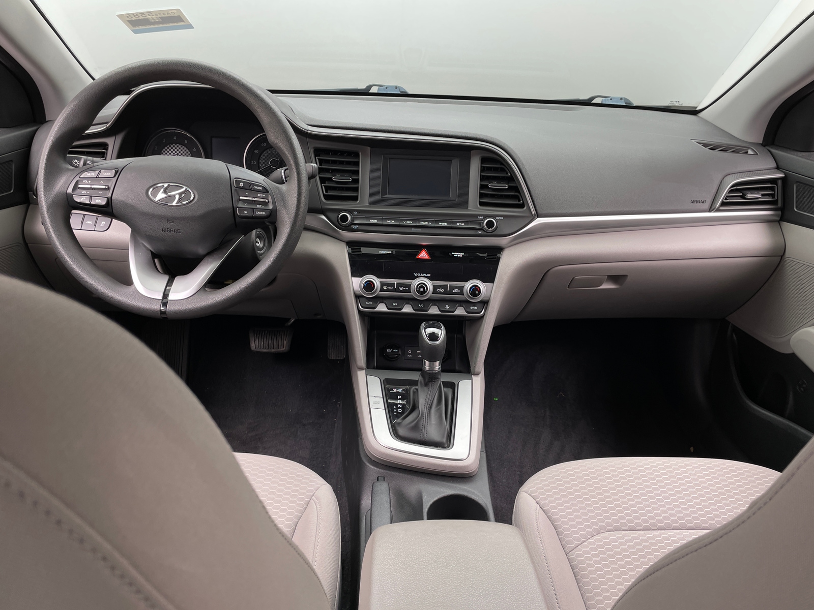 Thumbnail: 2020 Hyundai Elantra - 3