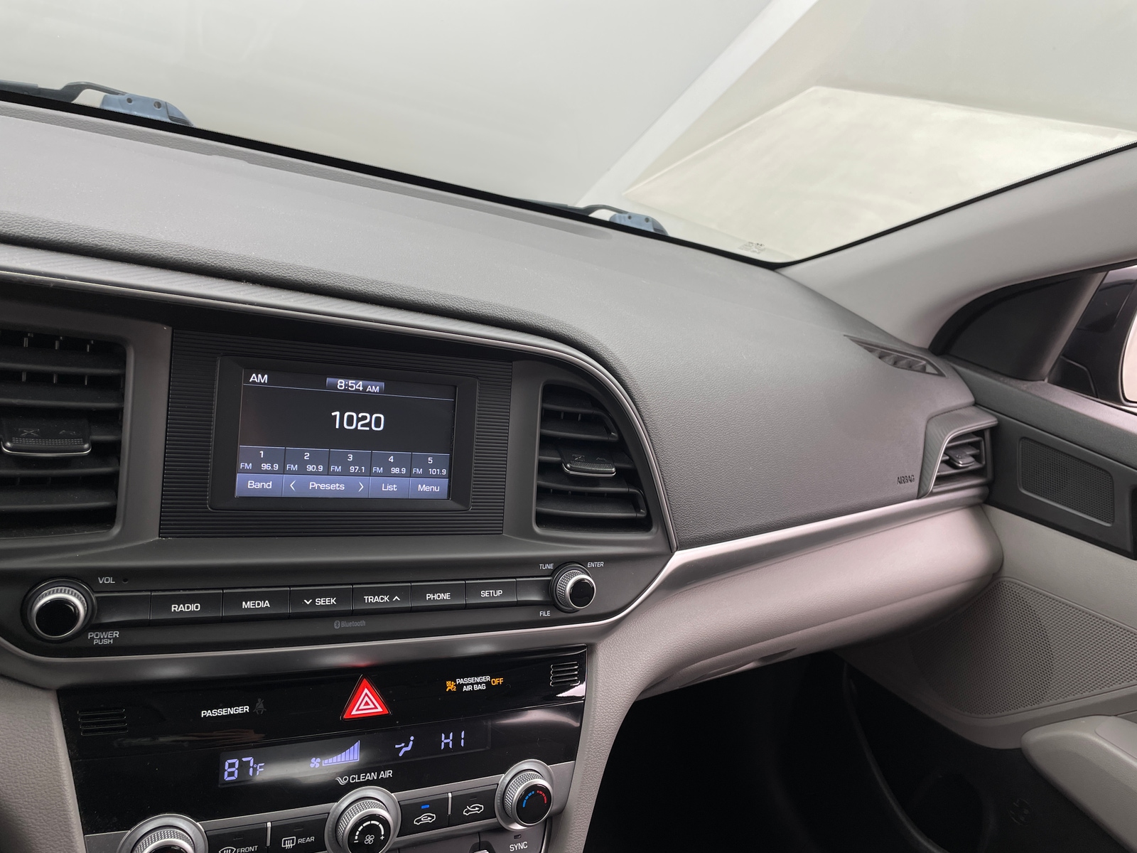 Thumbnail: 2020 Hyundai Elantra - 4