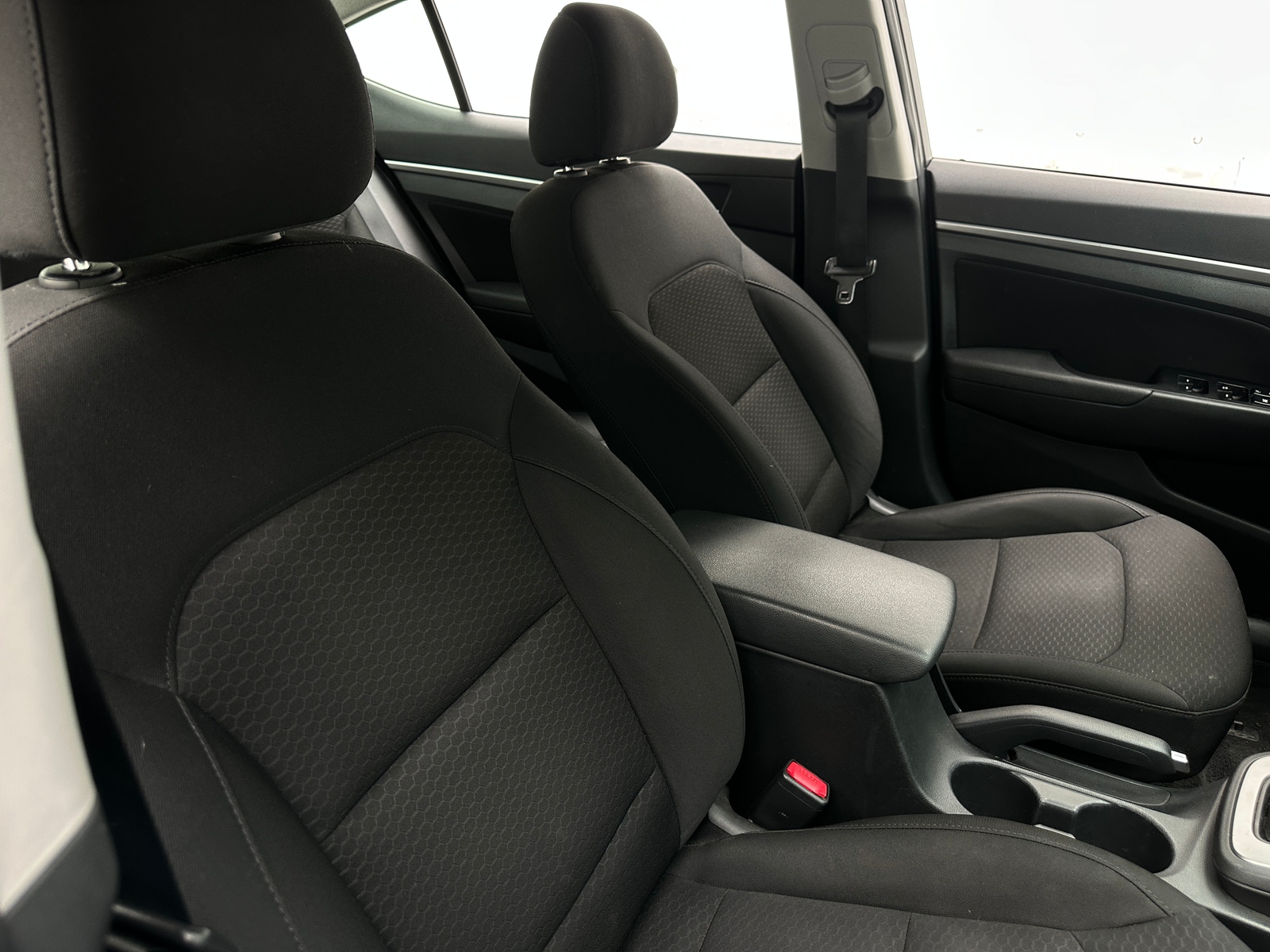 Thumbnail: 2020 Hyundai Elantra - 2