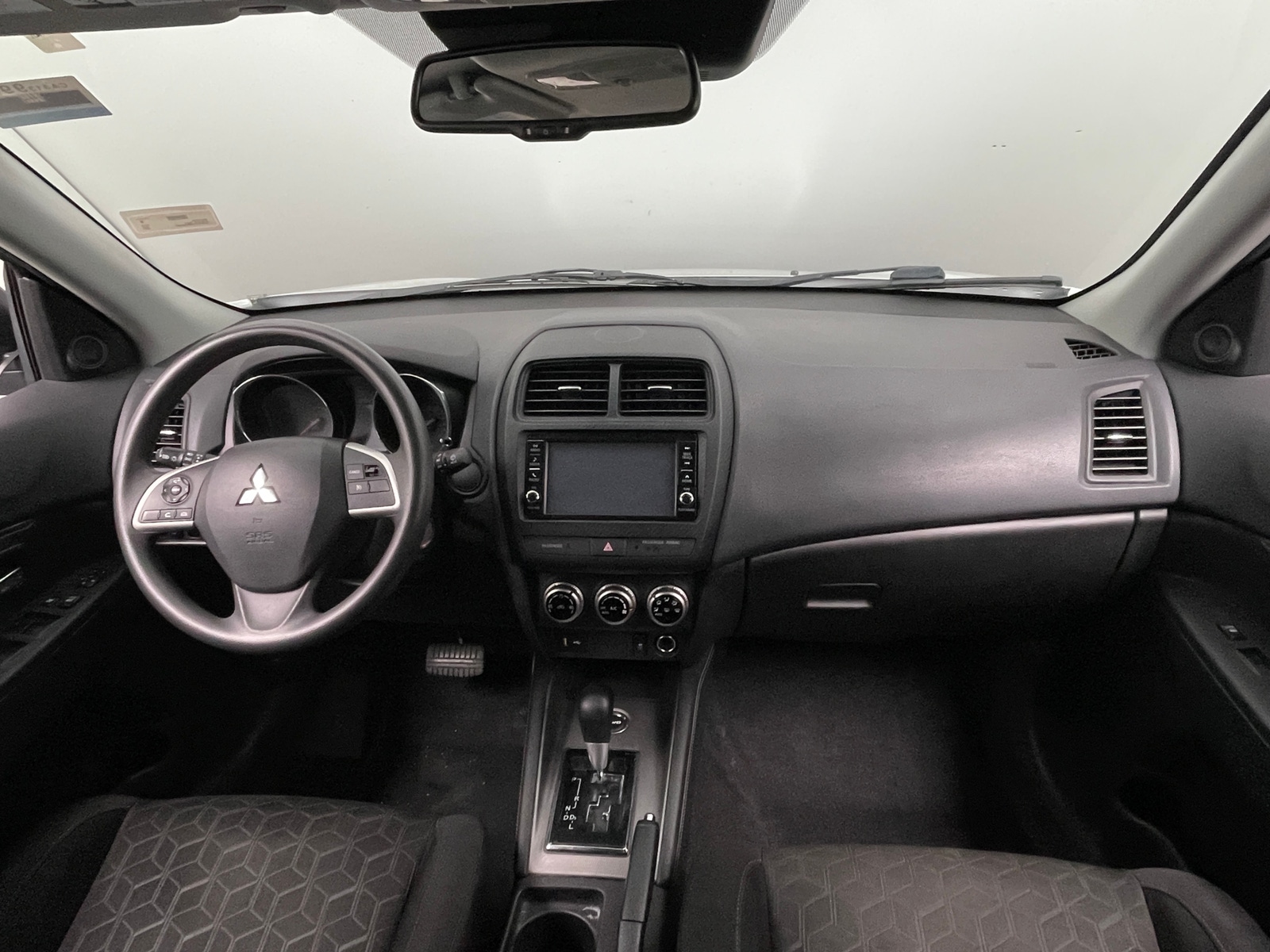 Thumbnail: 2022 Mitsubishi Outlander Sport - 3