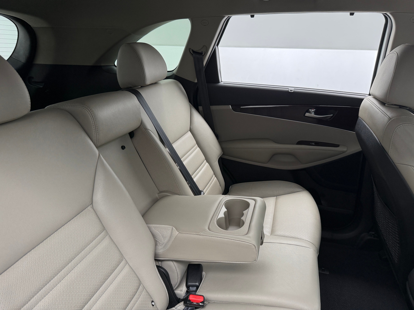 Thumbnail: 2018 Kia Sorento - 5