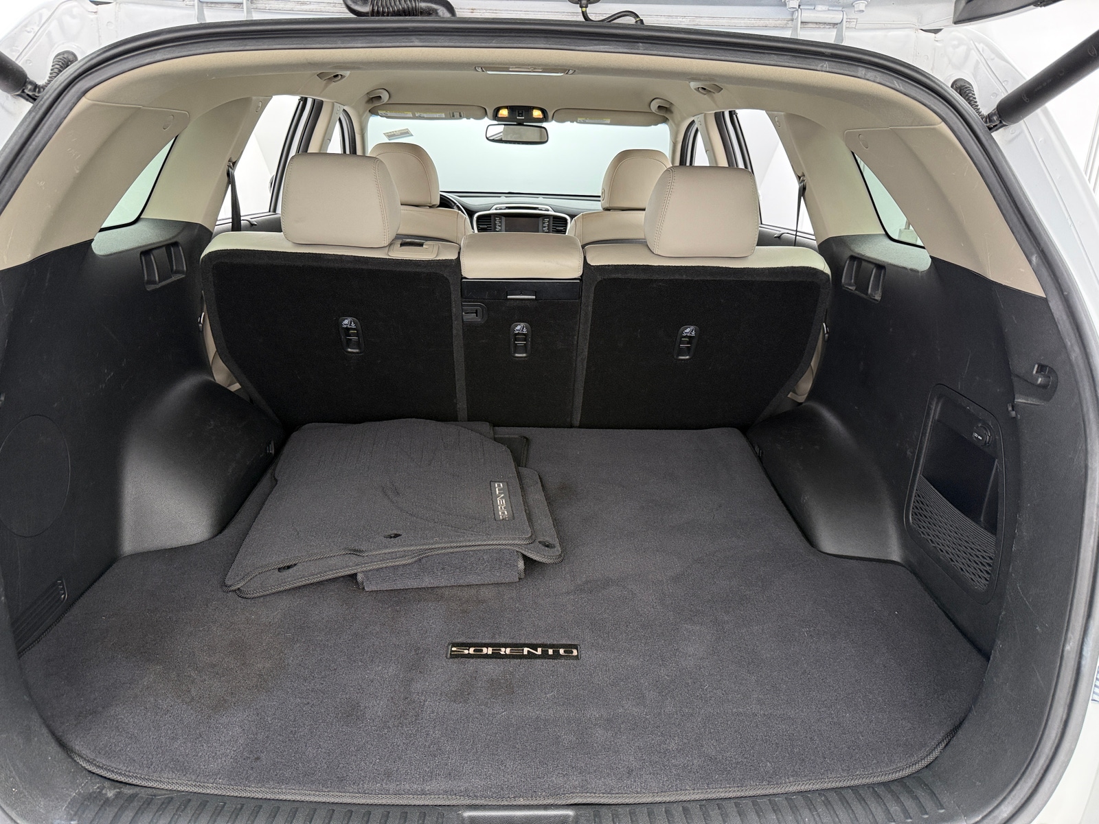 Thumbnail: 2018 Kia Sorento - 6