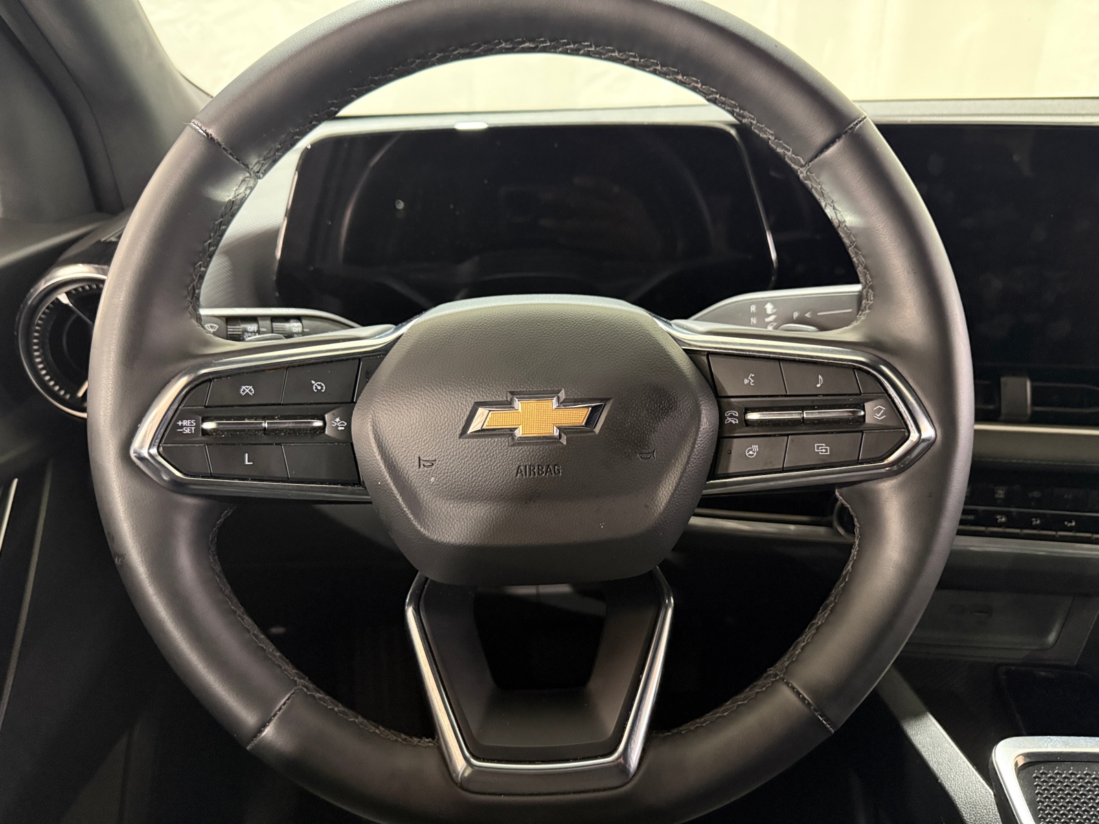 Thumbnail: 2025 Chevrolet Equinox - 5