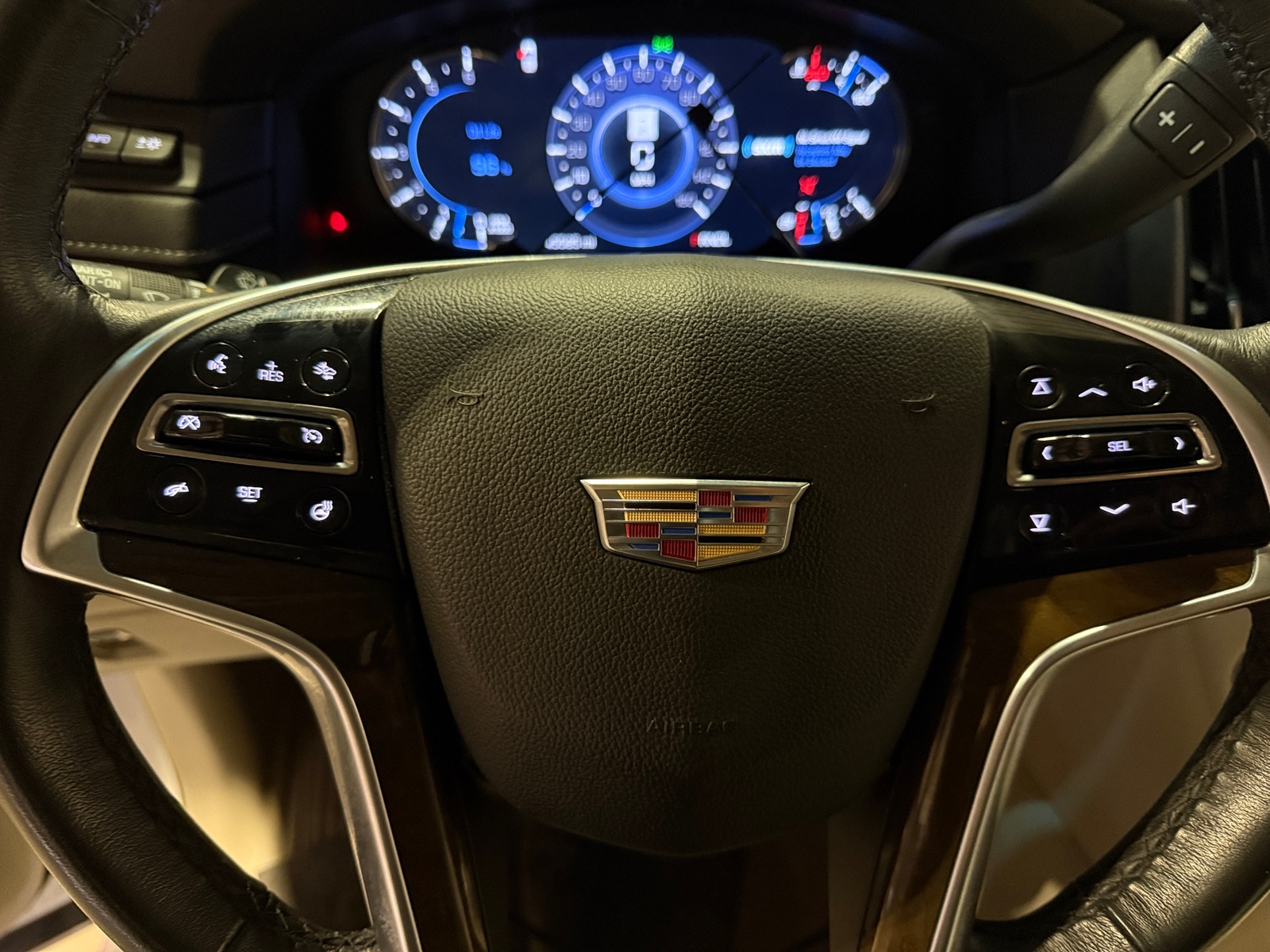 Thumbnail: 2018 Cadillac Escalade - 4