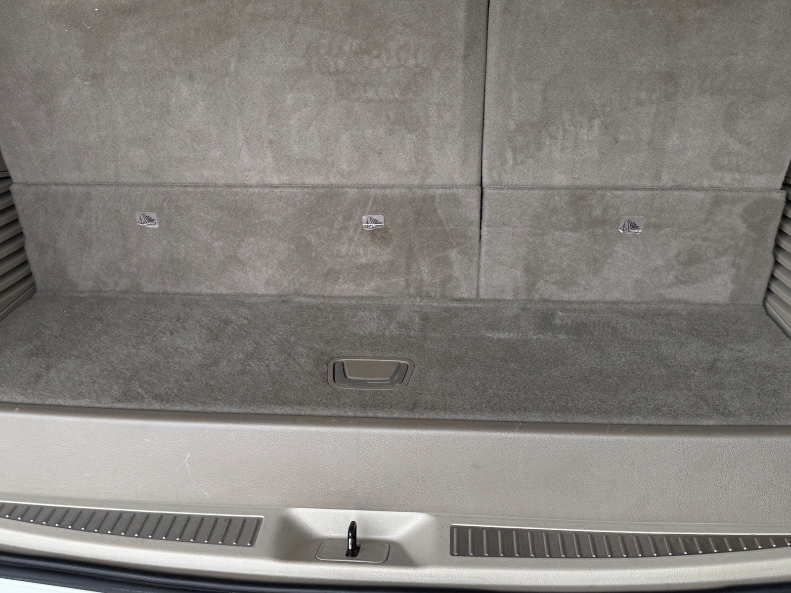 Thumbnail: 2018 Cadillac Escalade - 6