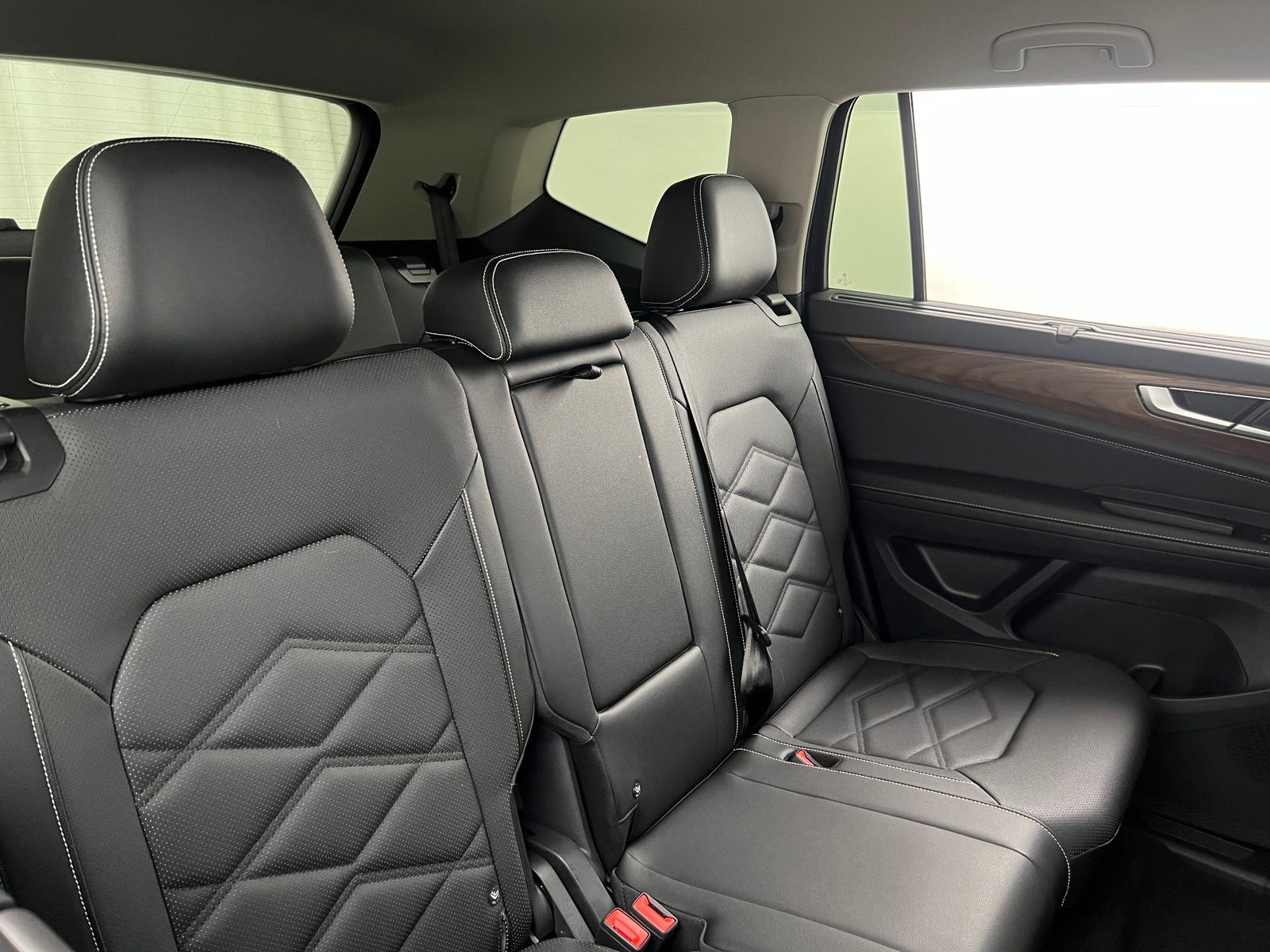 Thumbnail: 2025 Volkswagen Atlas - 5