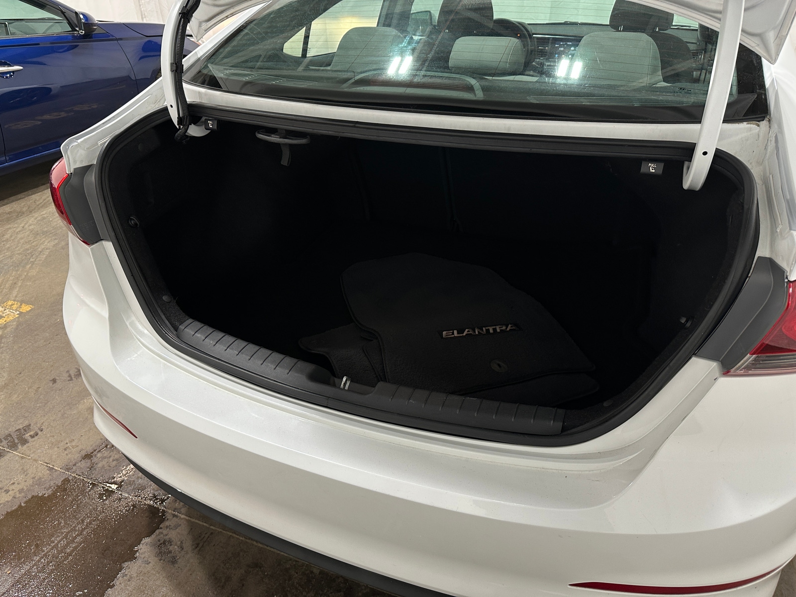 Thumbnail: 2017 Hyundai Elantra - 7