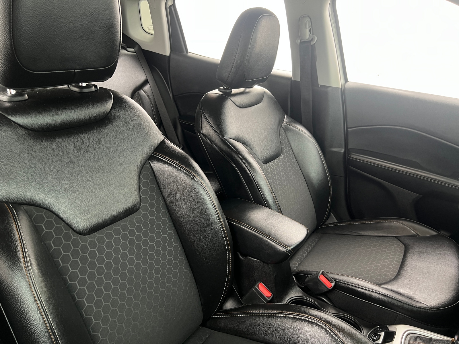 Thumbnail: 2018 Jeep Compass - 2