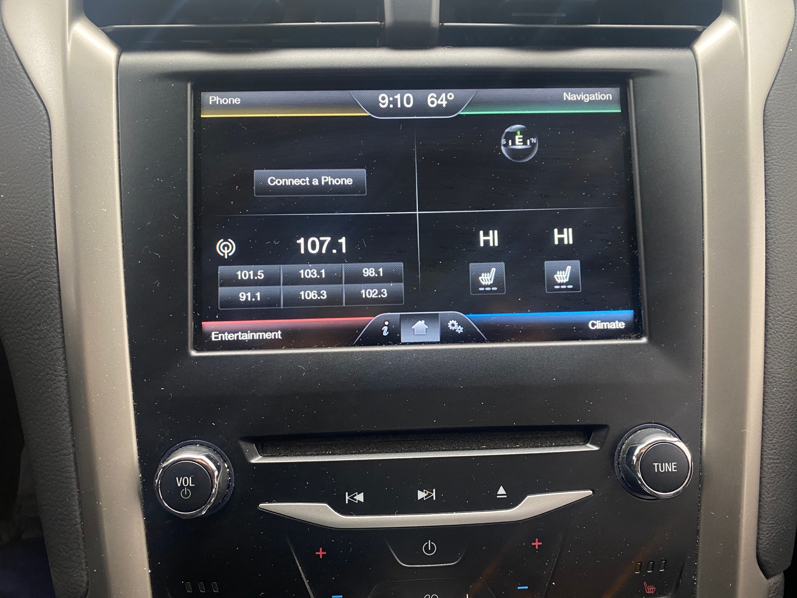 Thumbnail: 2014 Ford Fusion - 4