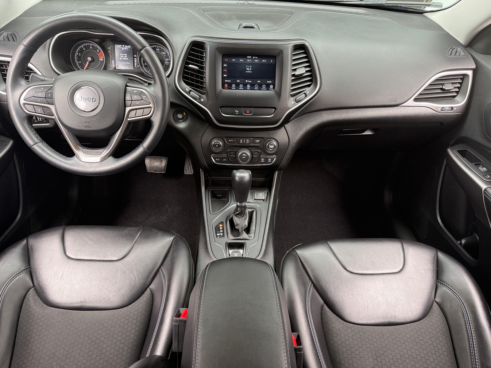 Thumbnail: 2019 Jeep Cherokee - 3