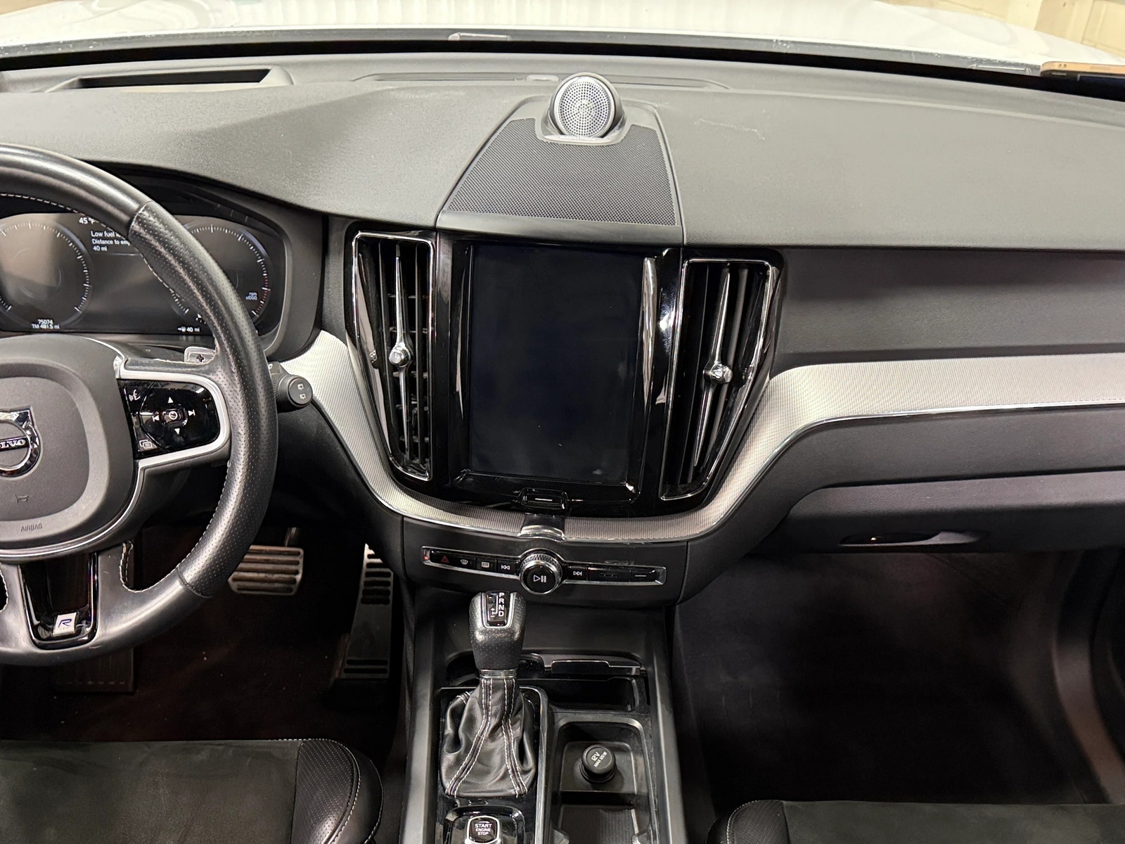 Thumbnail: 2019 Volvo XC60 - 2