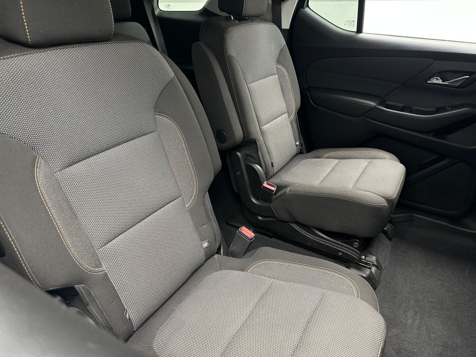 Thumbnail: 2021 Chevrolet Traverse - 6