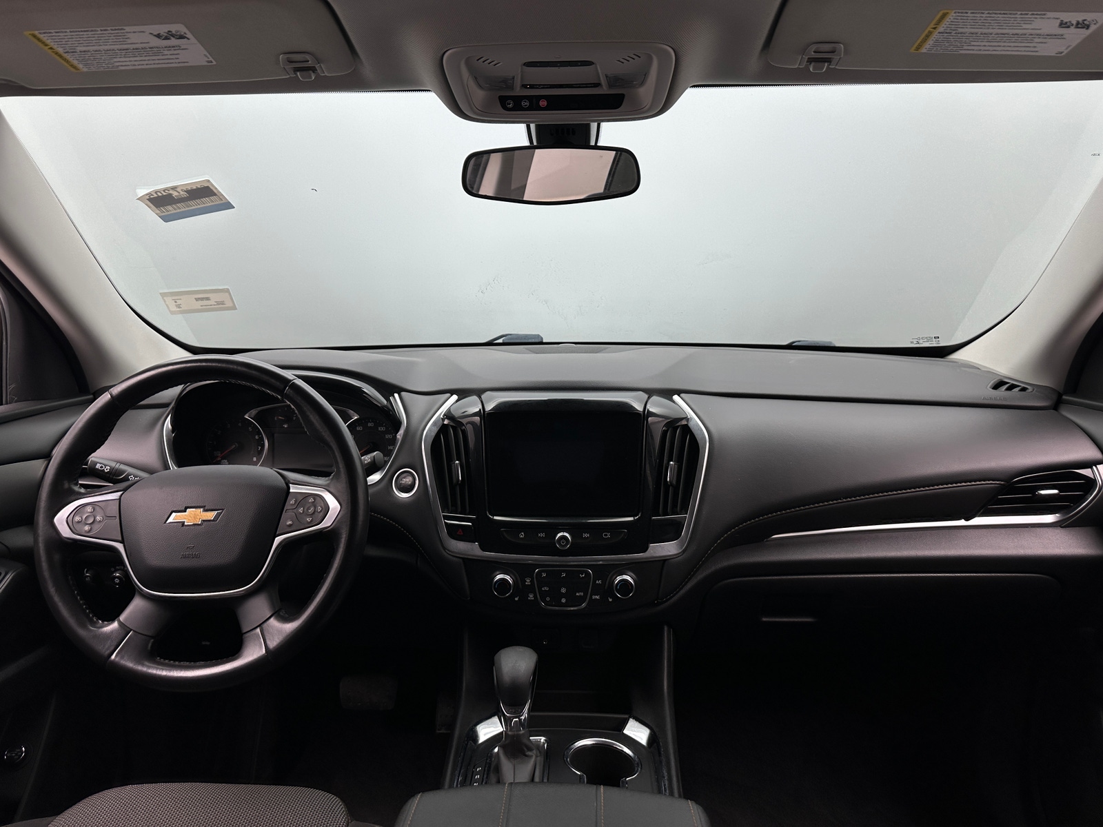 Thumbnail: 2021 Chevrolet Traverse - 3