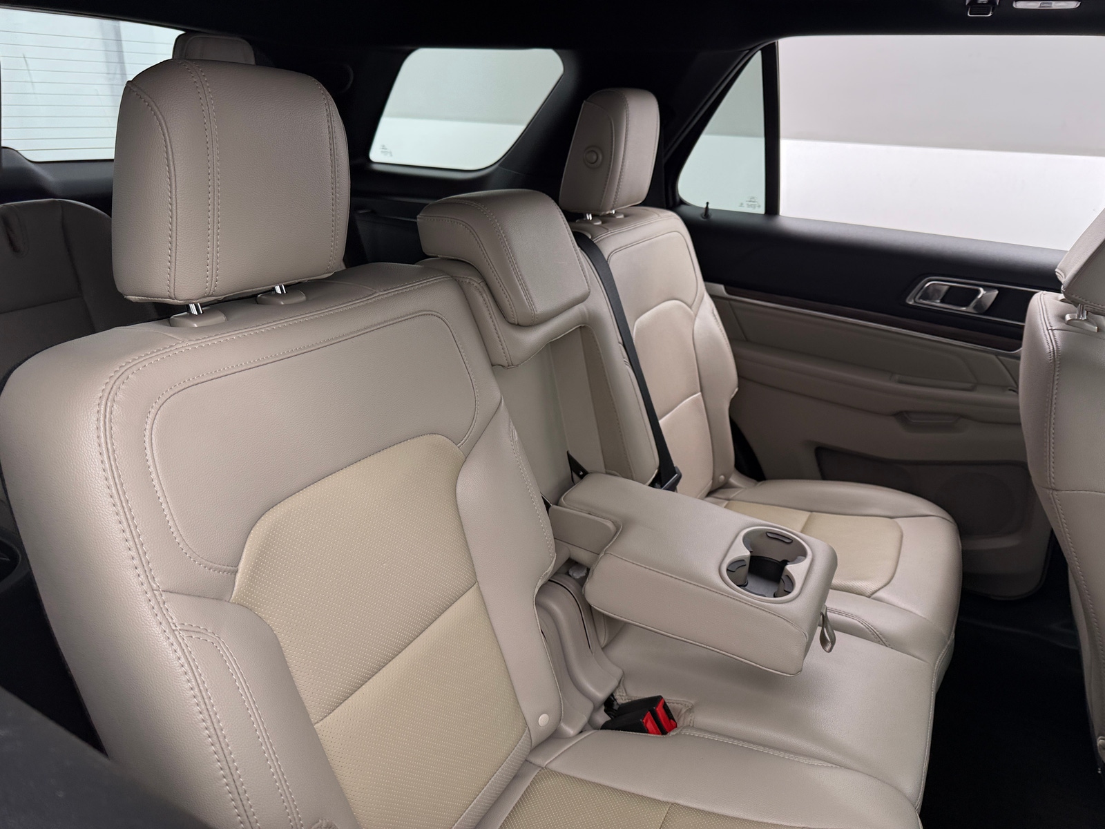 Thumbnail: 2018 Ford Explorer - 5