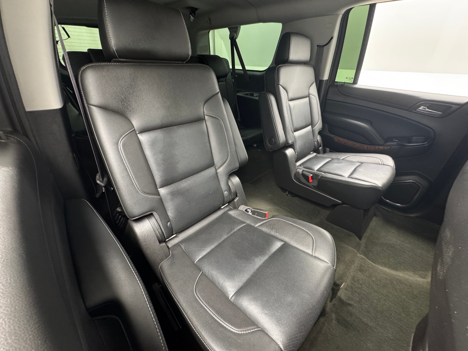 Thumbnail: 2016 Chevrolet Suburban - 5