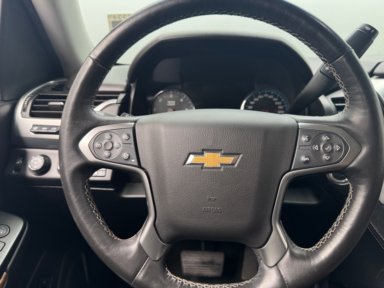 Thumbnail: 2016 Chevrolet Suburban - 4