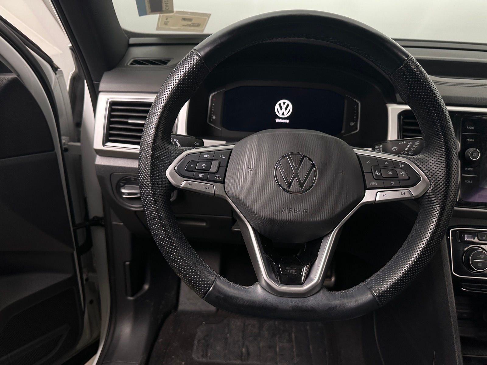 Thumbnail: 2021 Volkswagen Atlas - 4