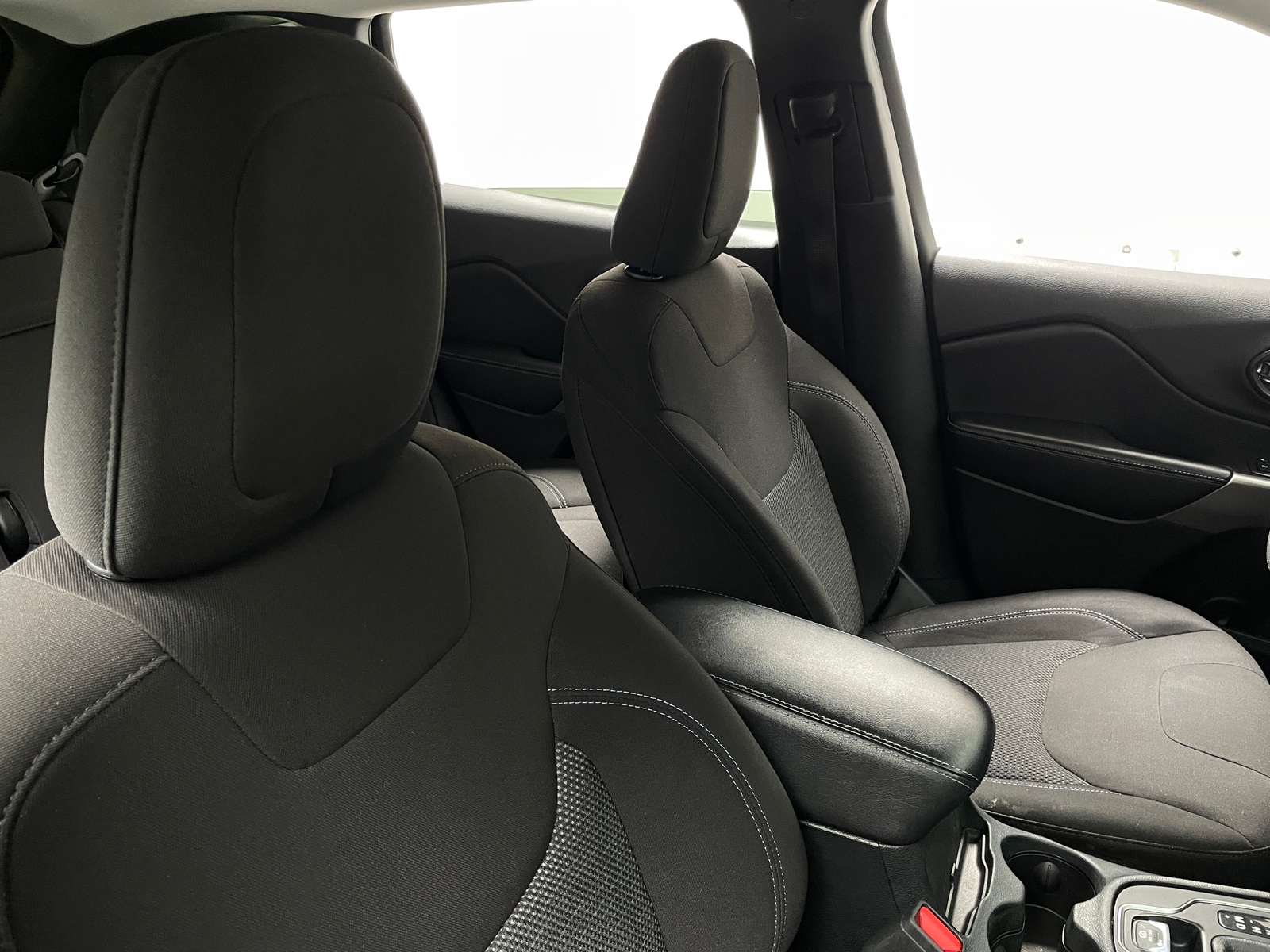 Thumbnail: 2019 Jeep Cherokee - 2