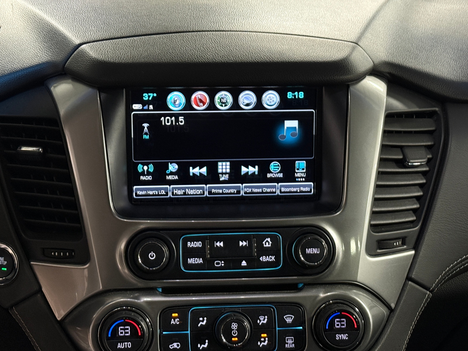 Thumbnail: 2019 Chevrolet Suburban - 3