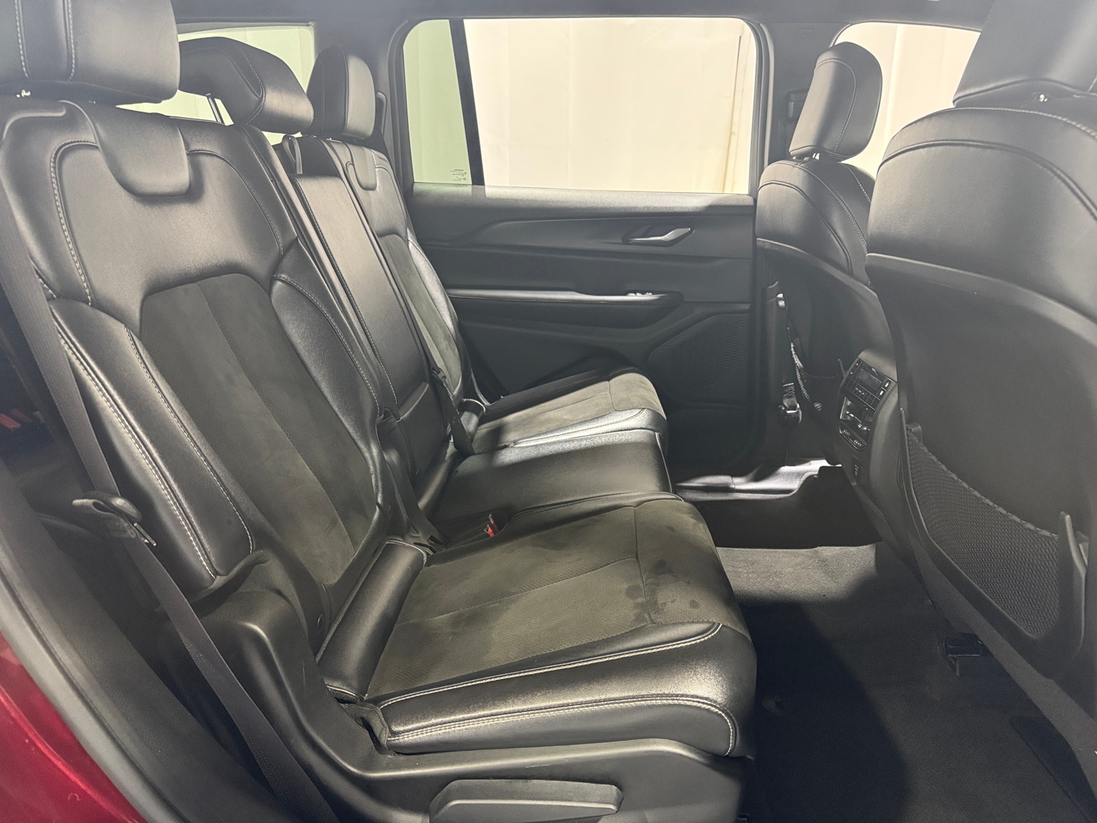 Thumbnail: 2023 Jeep Grand Cherokee L - 5