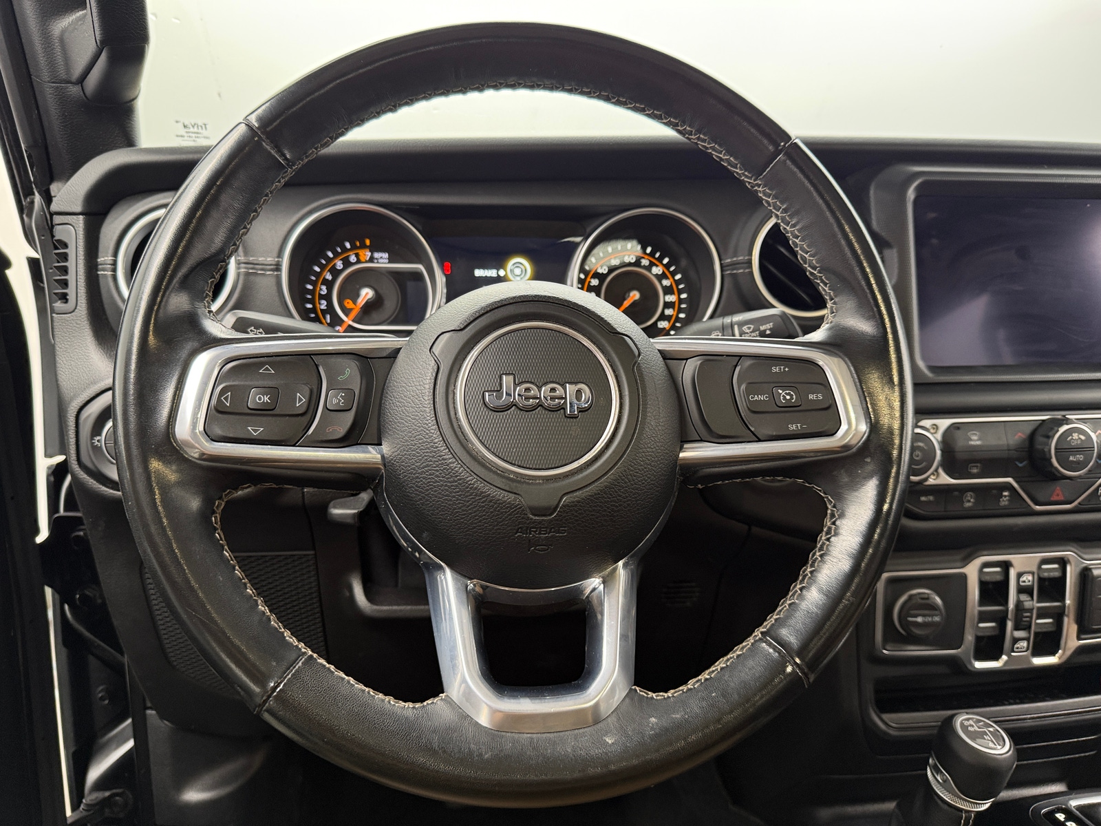 Thumbnail: 2021 Jeep Gladiator - 4