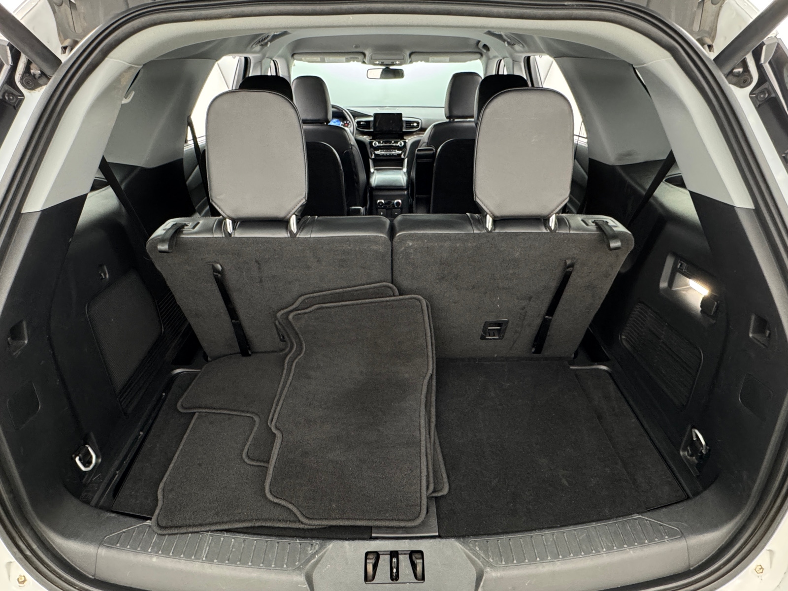 Thumbnail: 2023 Ford Explorer - 6