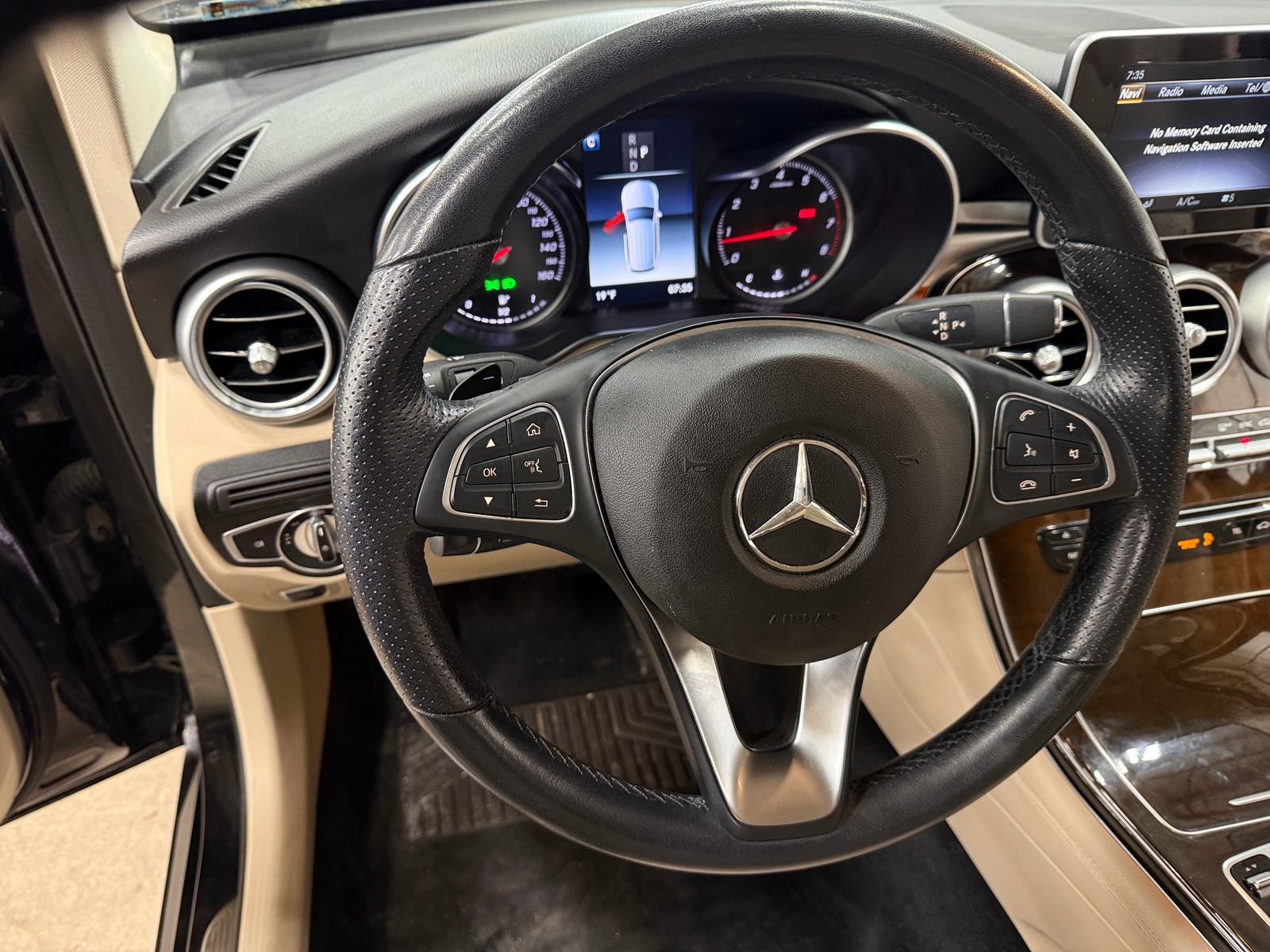 Thumbnail: 2019 Mercedes-Benz GLC - 4