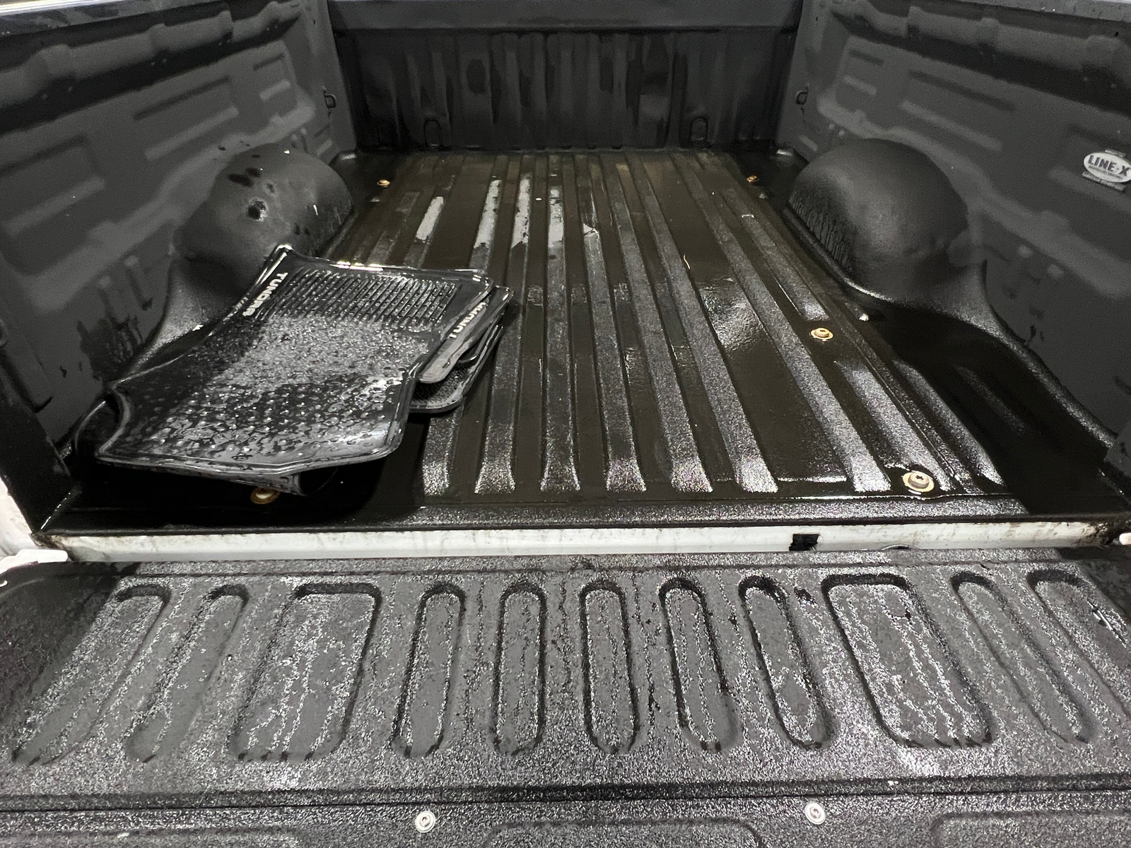 Thumbnail: 2015 Toyota Tundra - 7