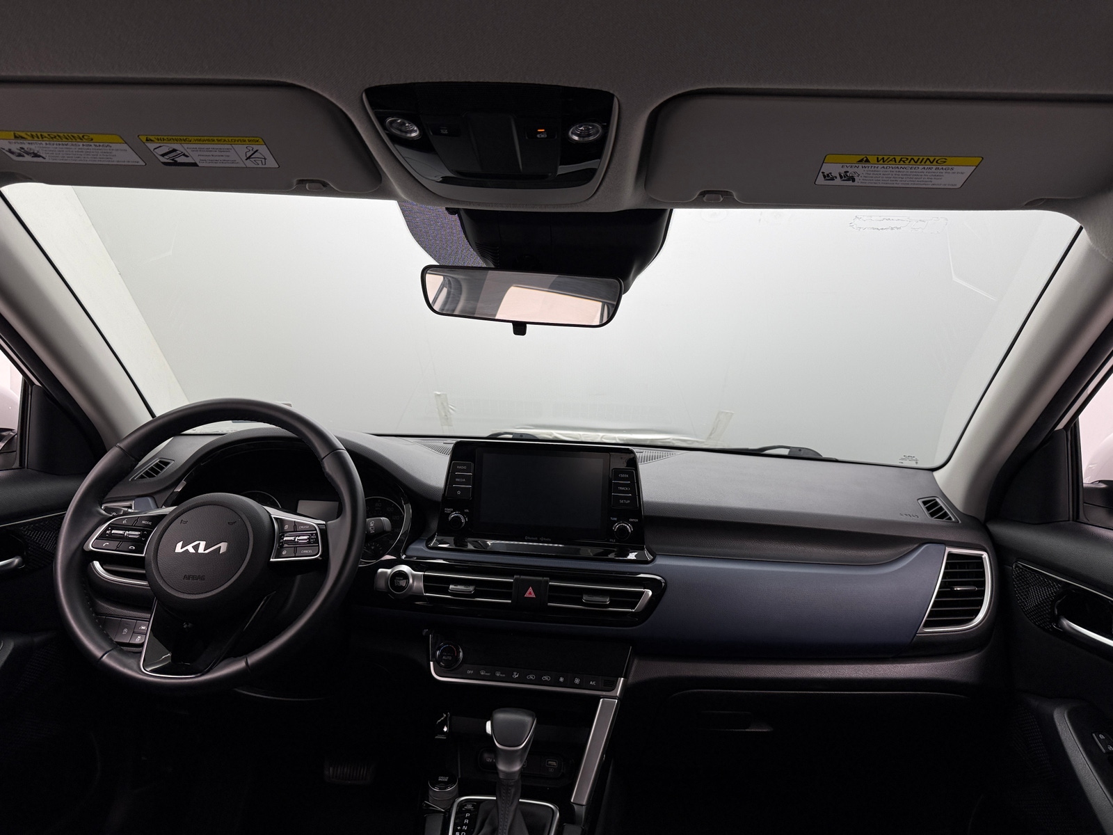 Thumbnail: 2023 Kia Seltos - 3