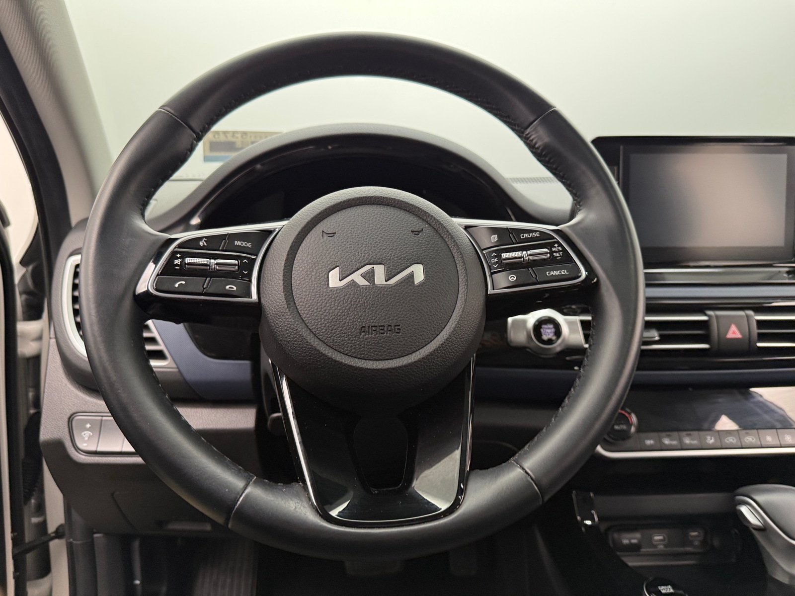 Thumbnail: 2023 Kia Seltos - 5